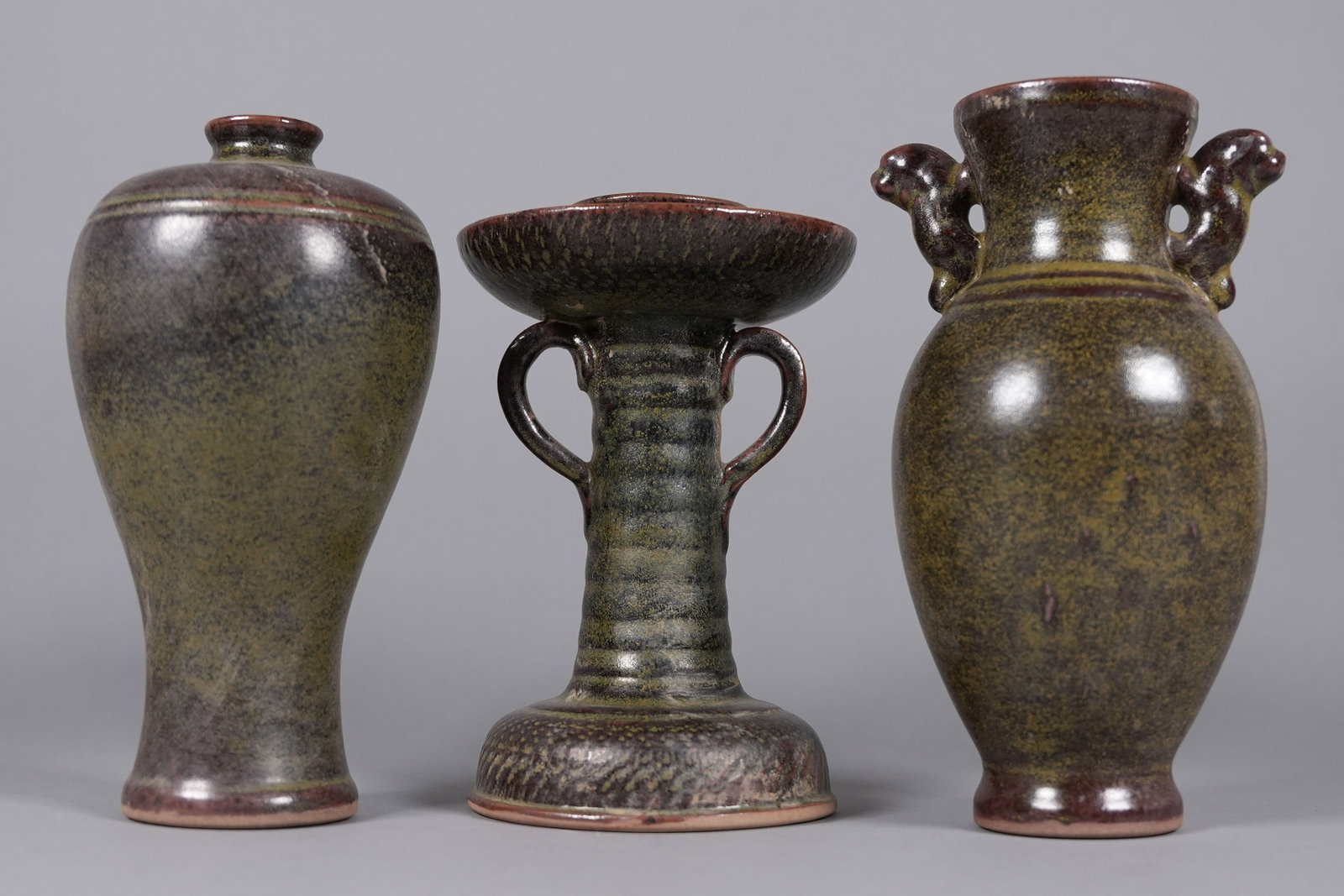 Lots Chinese fine ceramics: Lots Chinese fine ceramics, largest H: 7.5" x W: 5.2."
