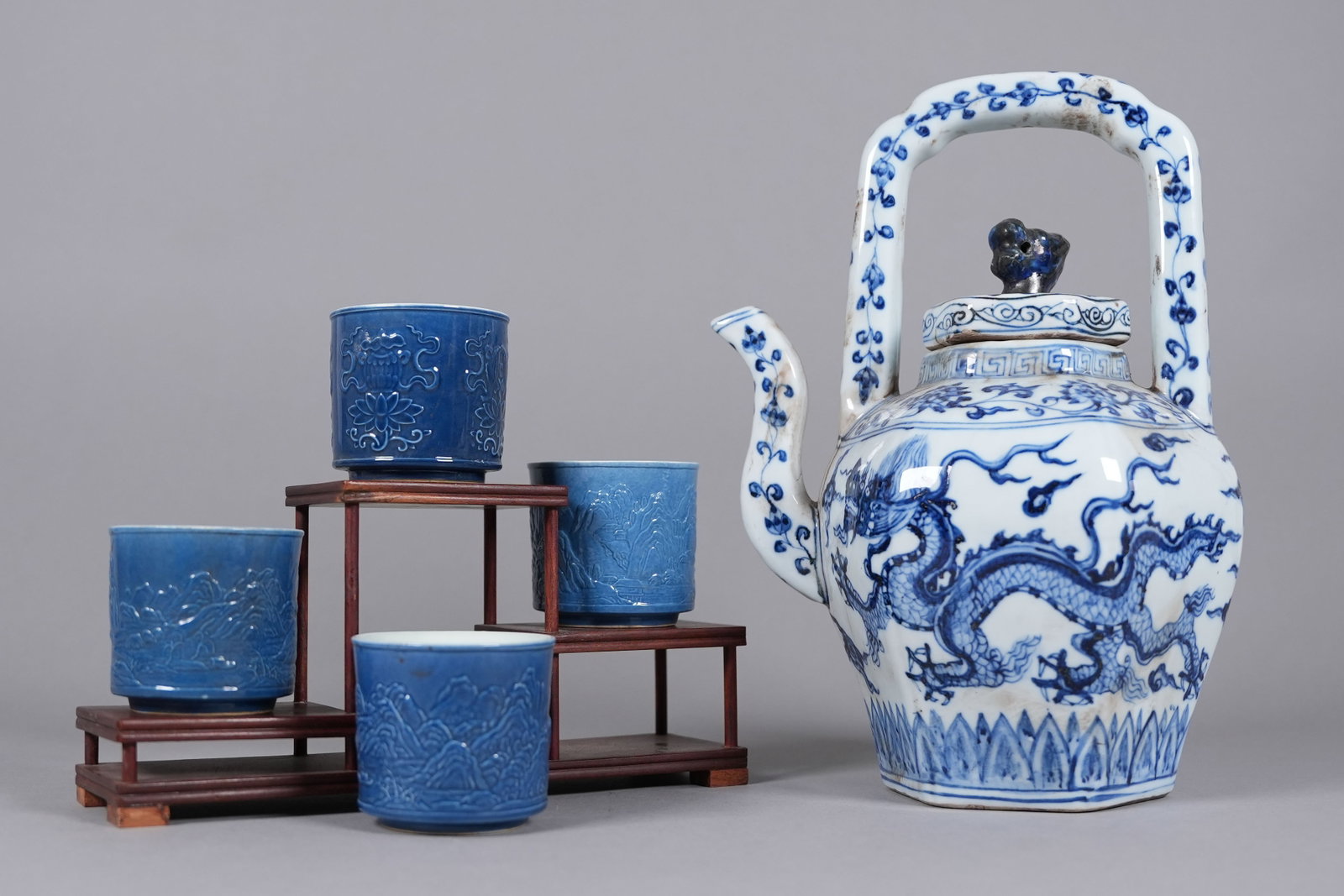 Lots Chinese fine porcelains: Lots Chinese fine porcelains, largest H: 10" x W: 7.5."