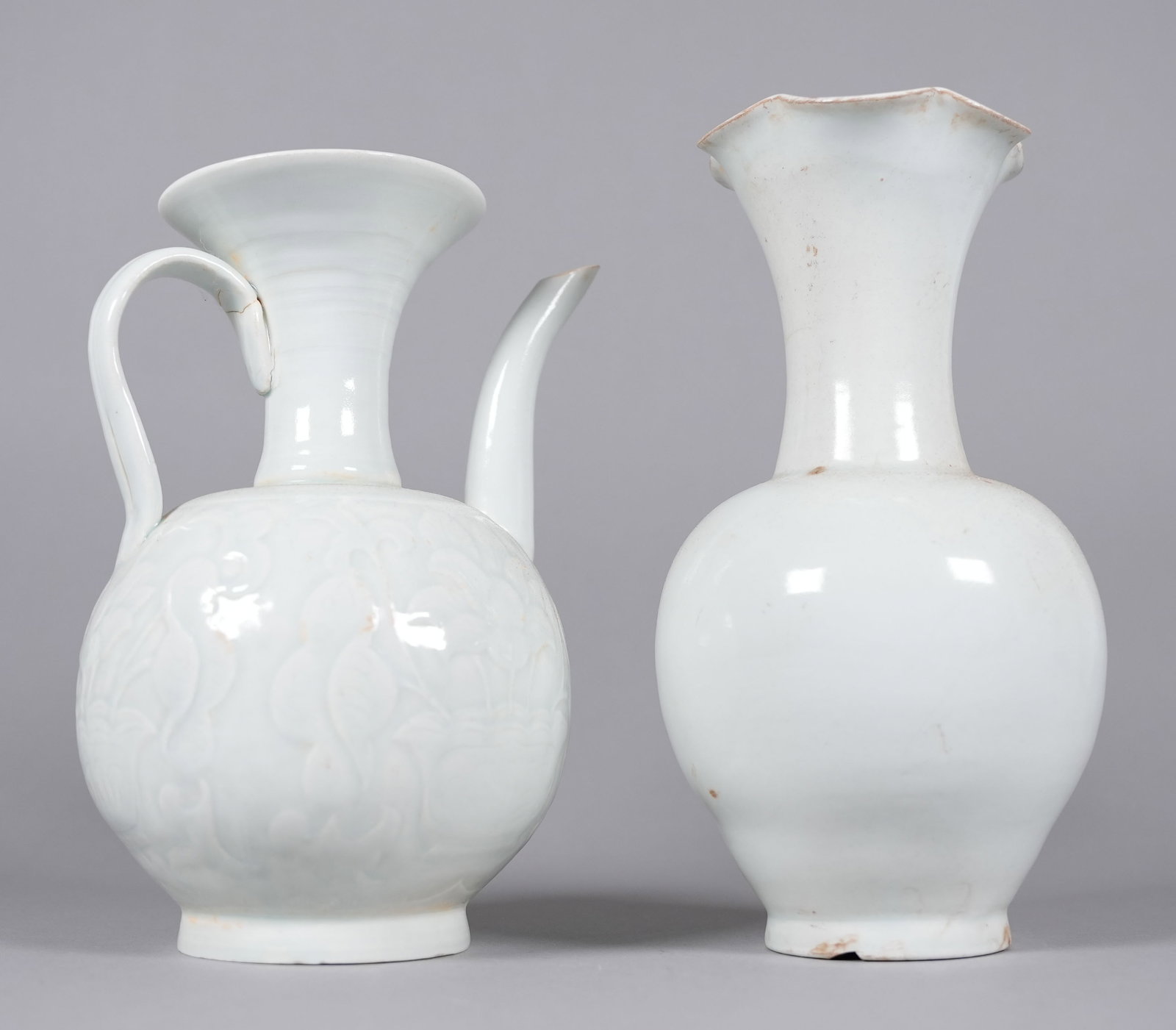 2 Chinese fine porcelains: 2 Chinese fine porcelains, largest H: 8.3" x W: 6.2."