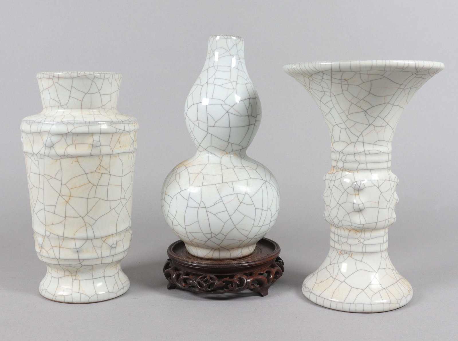 3 Chinese crackled vase (1 of 7)