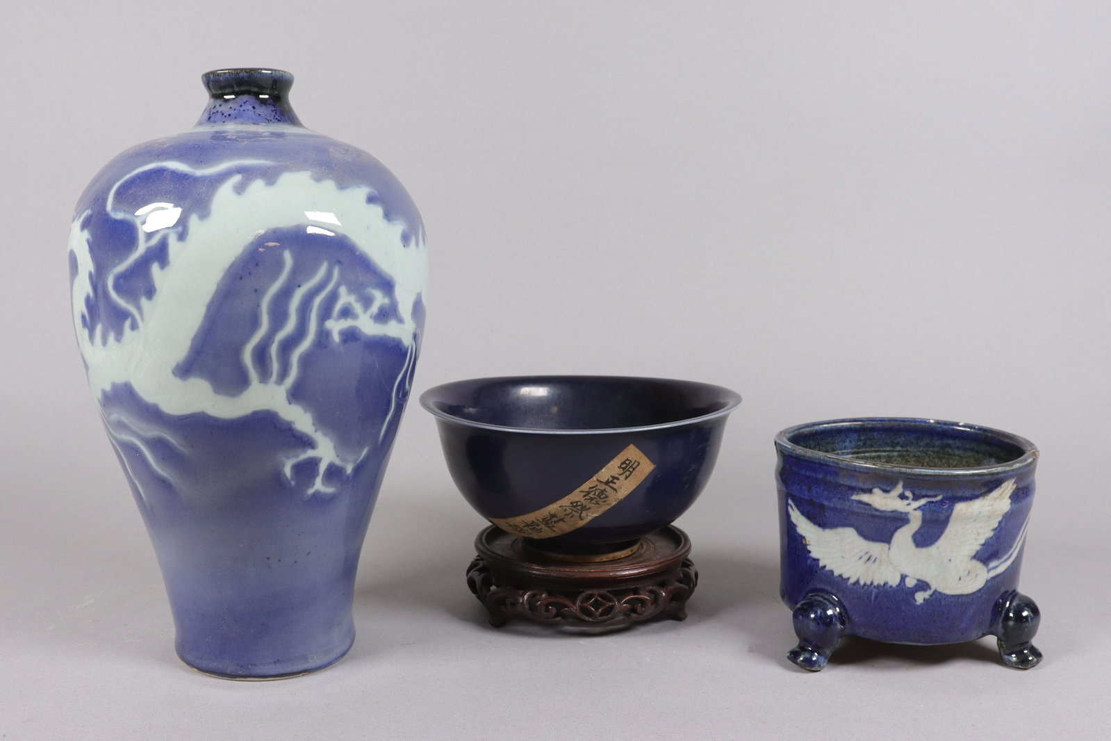 Lots Chinese blue porcelains: Lots Chinese blue porcelains, largest H: 11" x W: 5."