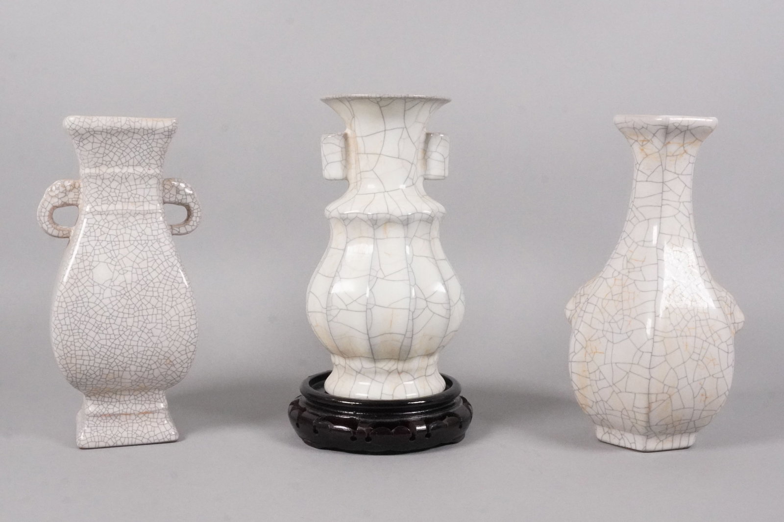 3 Chinese fine crackled vase (1 of 7)