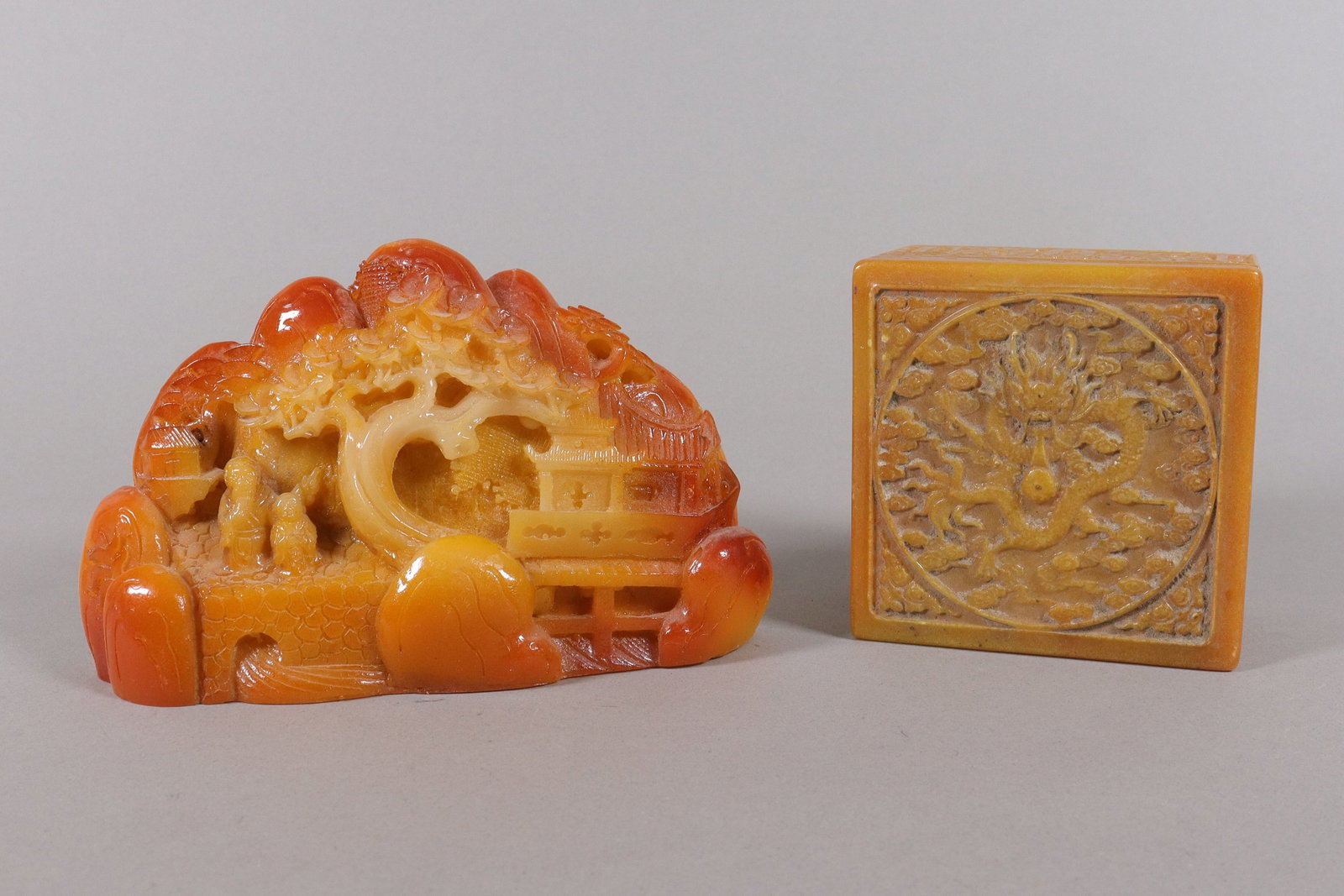 Lots Chinese fine carvings: Lots Chinese fine large carvings. Largest H: 2.35" x W: 4.