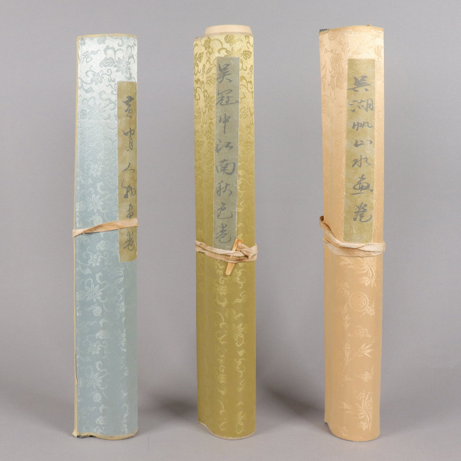Lots Chinese fine scrolls: Lots Chinese fine scrolls.