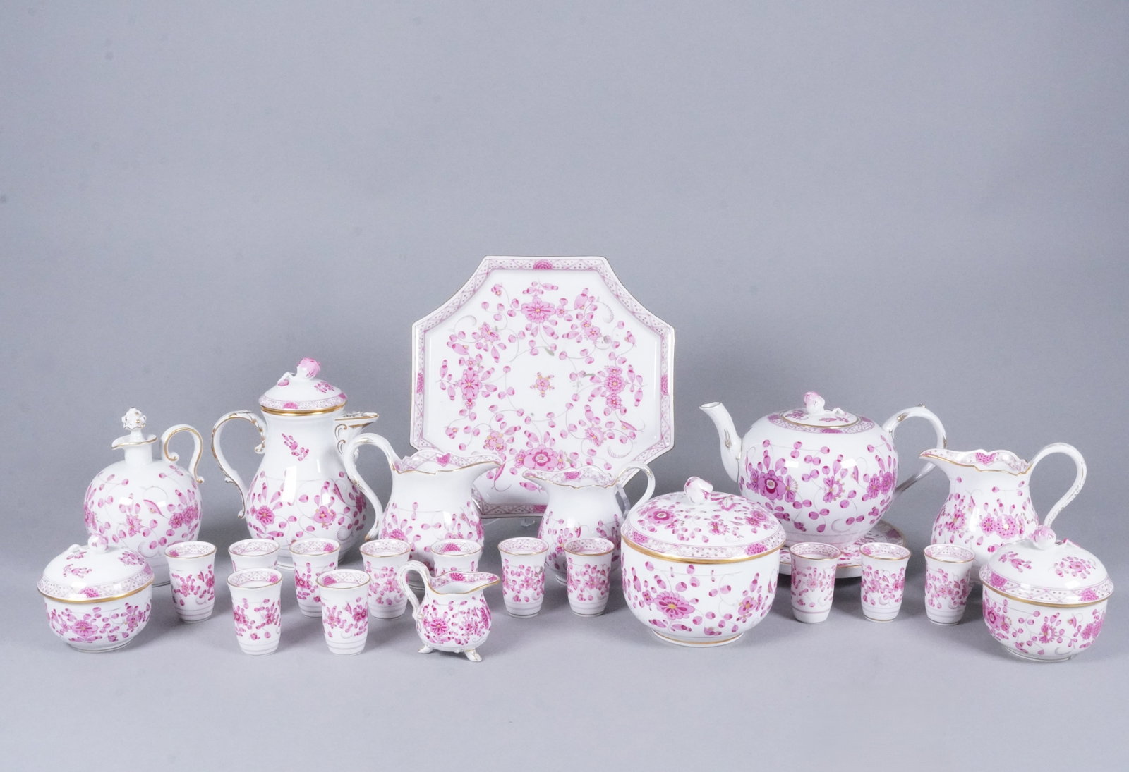 Lots antique Meissen pink glaze ceramics: Lots antique Meissen pink glaze fine ceramics. Largest H: 4.5" x W: 7.5."