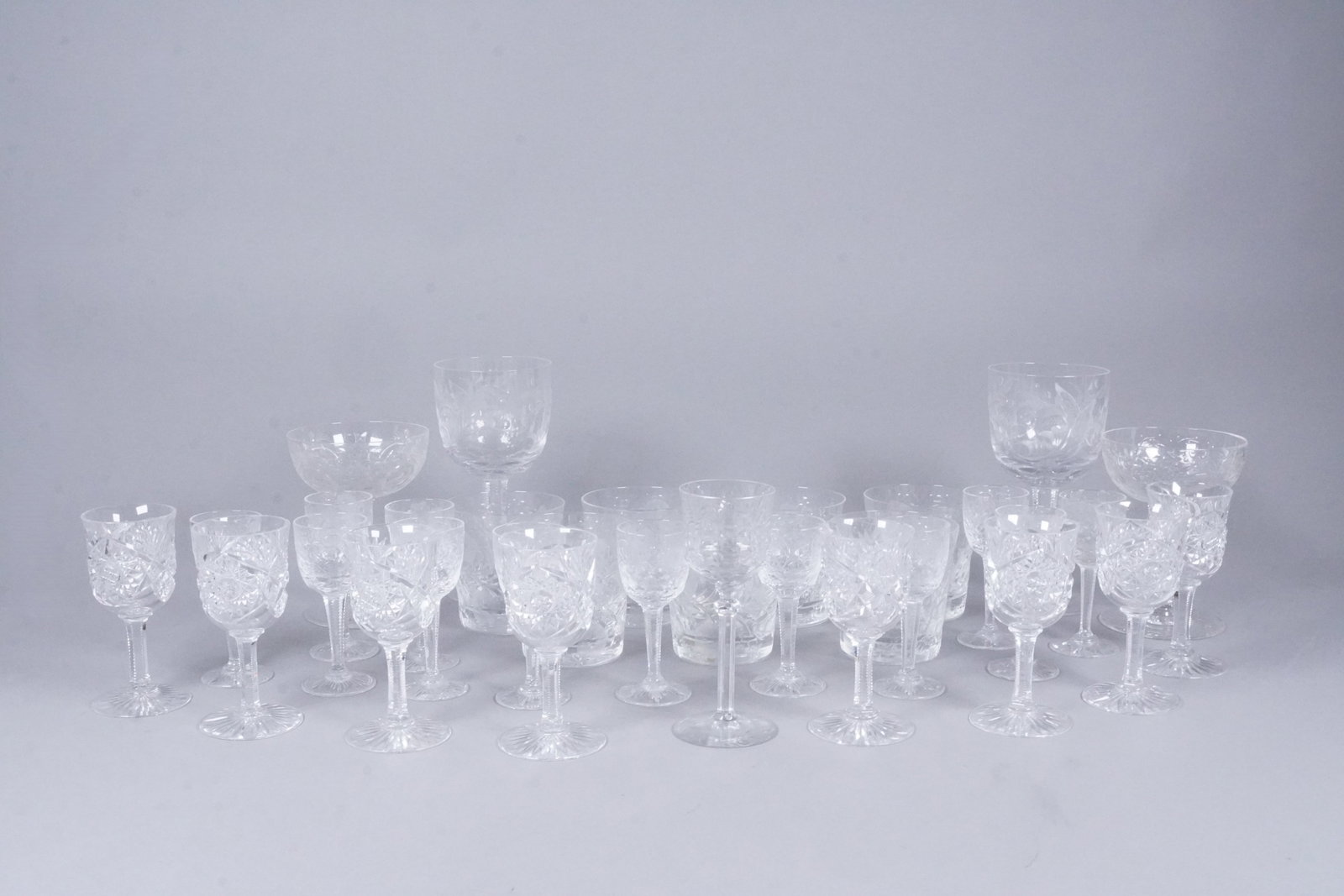 Lots vintage crystal cups: Lots vintage crystal cups. Largest H: 5.2" x W: 4."