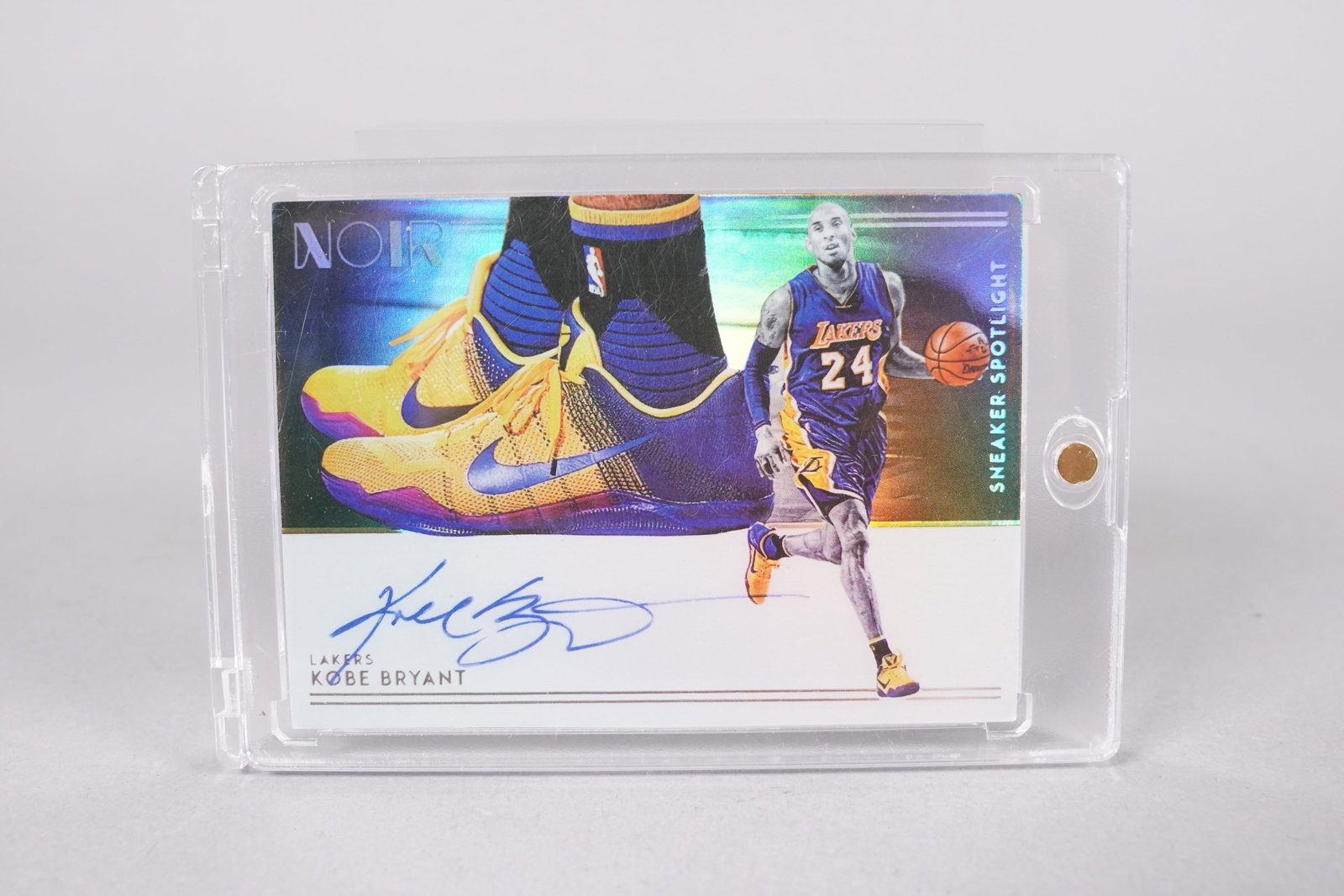 Lots Kobe Bryant cards - 4