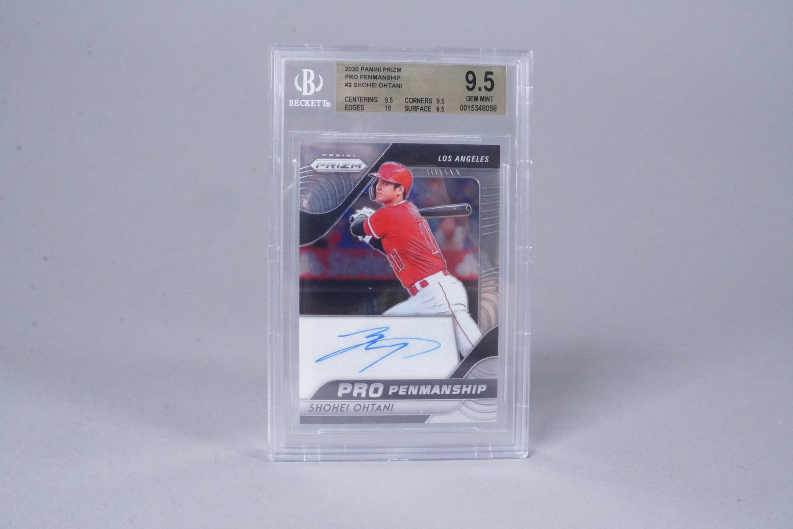 2020 Shoehi Ohtani Panini auto card 9.5: 2020 Shohei Ohtani Panini auto signed card, Beckett 9.5.