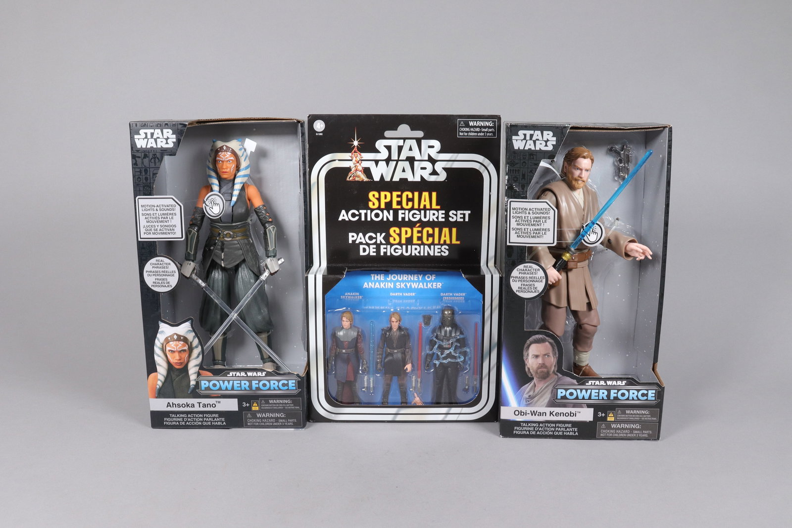 Lots Star Wars action figure in box: Lots Star Wars action figure in box.