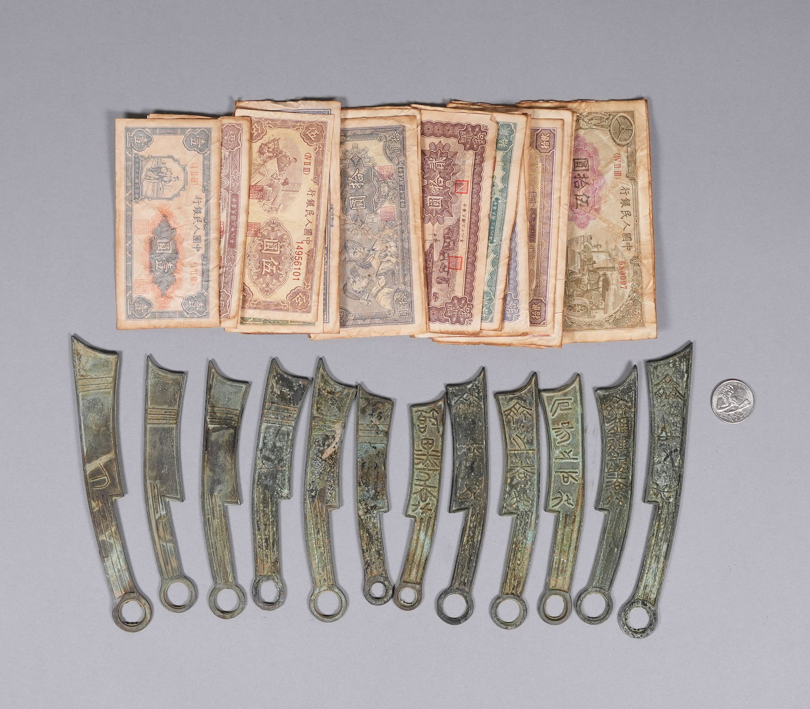 Lots Chinese fine items ungraded: Lots Chinese fine items, ungraded. We do not guarantee its material, age, engraving carvings. All sales are final, no return.