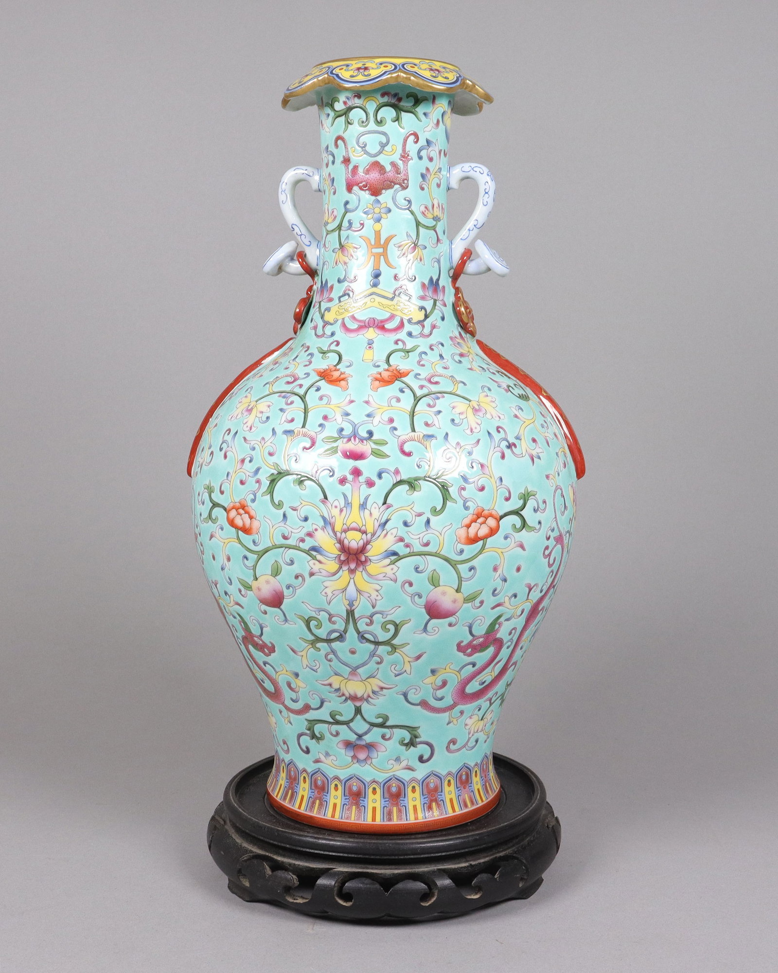 Chinese fine turquoise glaze vase (1 of 7)