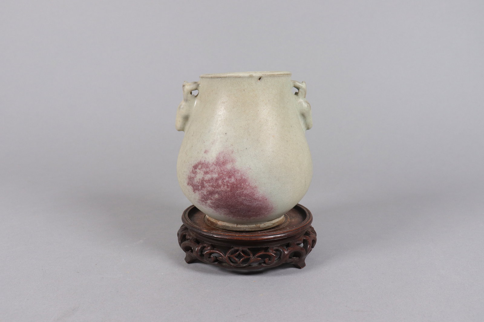 Chinese fine antique handled vase: Chinese fine antique handled vase. H: 5.1" x W: 5."