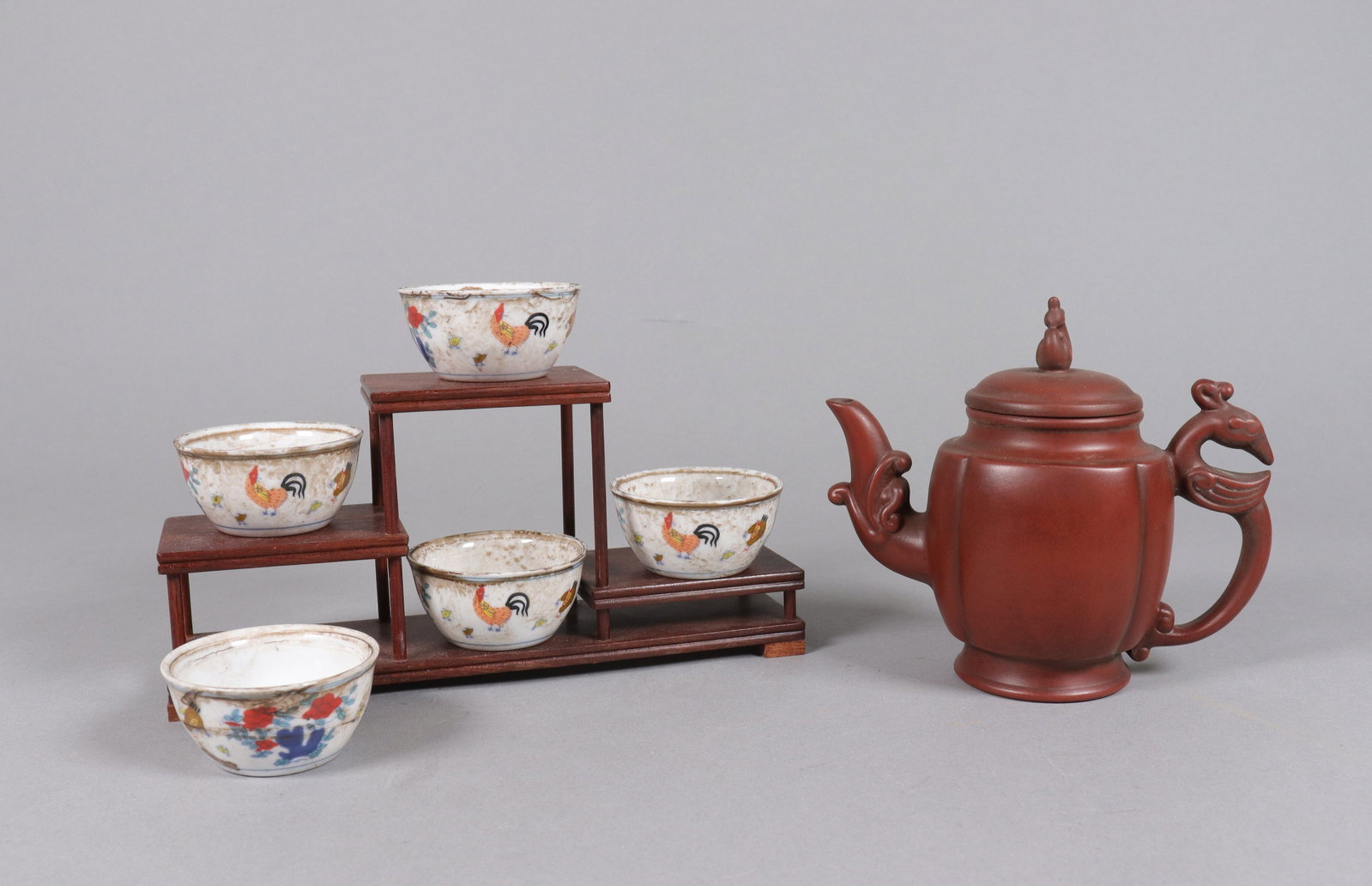 Lots Chinese fine tea items: Lots Chinese fine tea items. Largest H: 6" x W: 5.5."