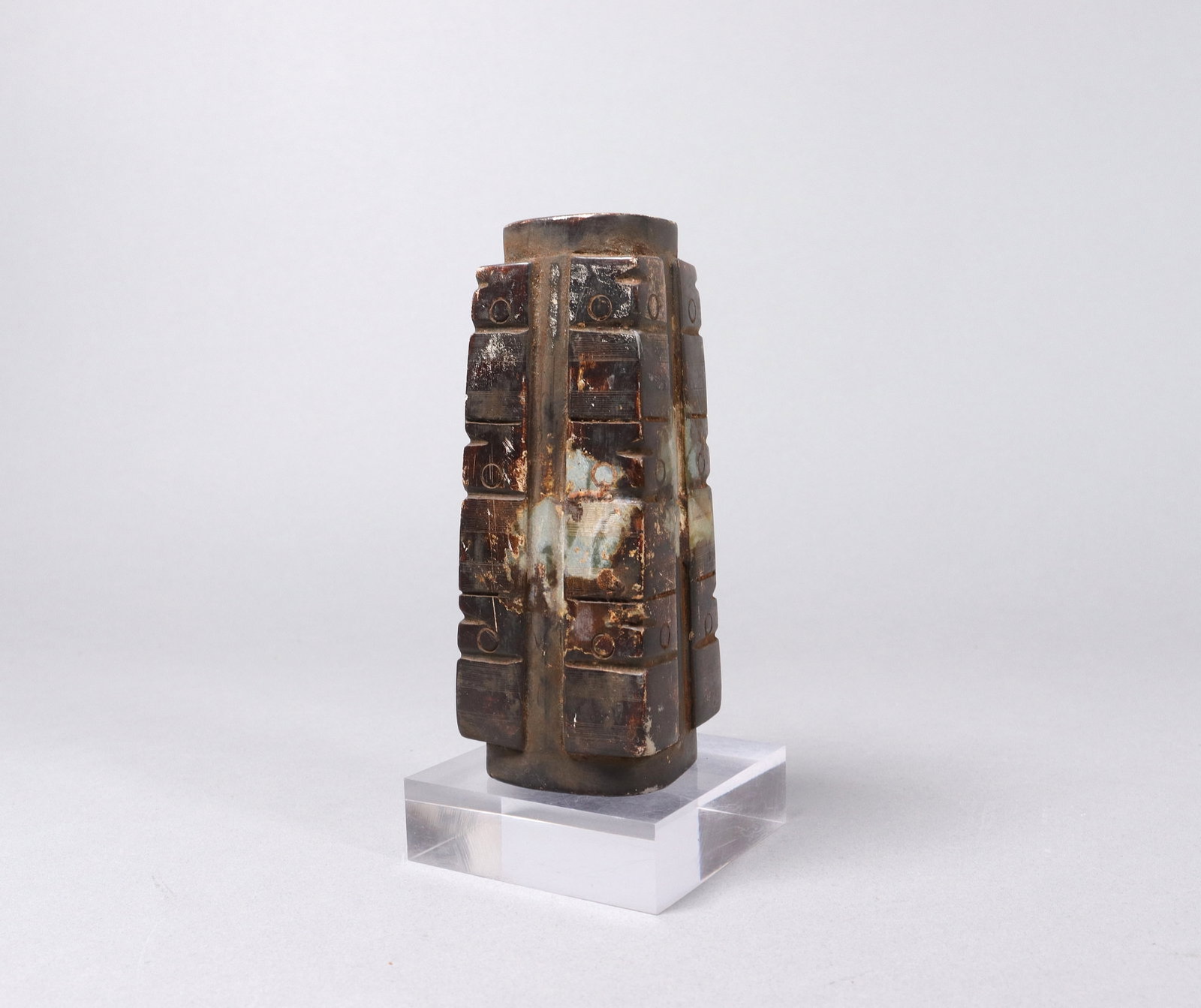 Chinese fine carved jade ornament: Chinese fine carved jade ornament. H: 5.75" x W: 2.1."