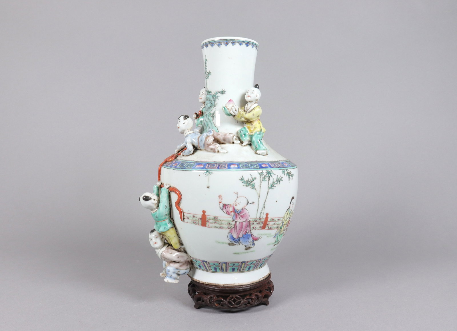 Chinese antique fine vase 19 c: Chinese antique fine vase, 19th century. Please refer to detail photos. H: 12.25" x W: 9." All sales are final, condition selling it as is.