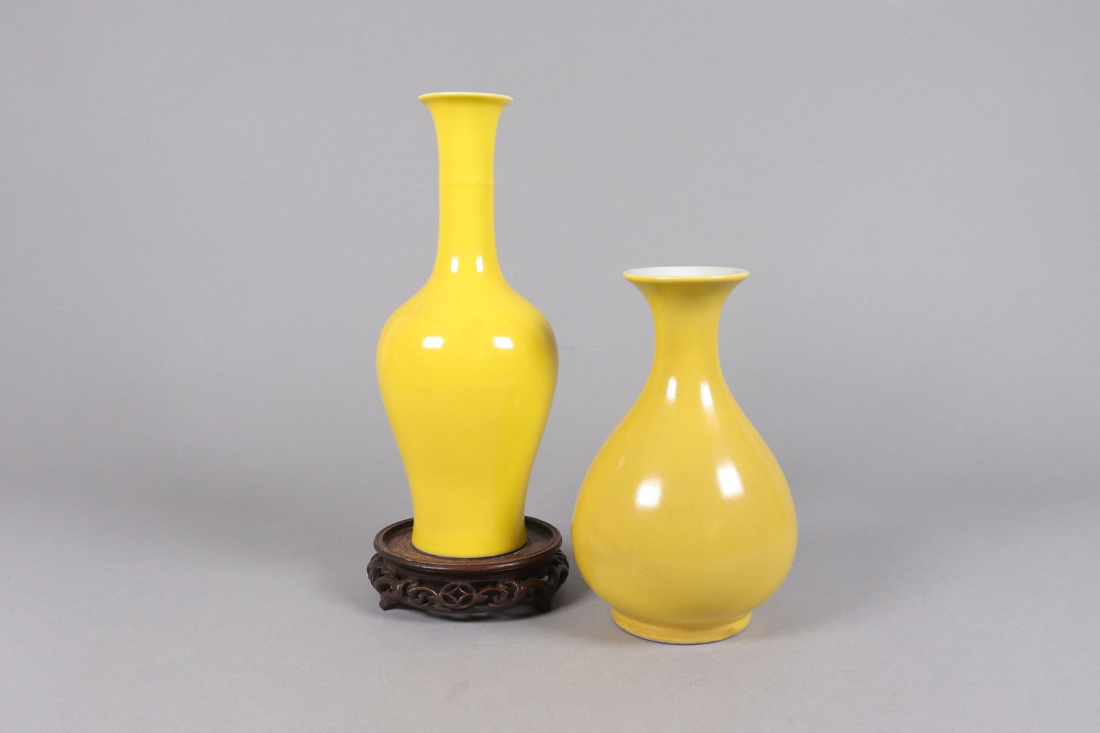 2 Chinese fine yellow vase: 2 Chinese fine yellow vase. Largest H: 8" x W: 5."