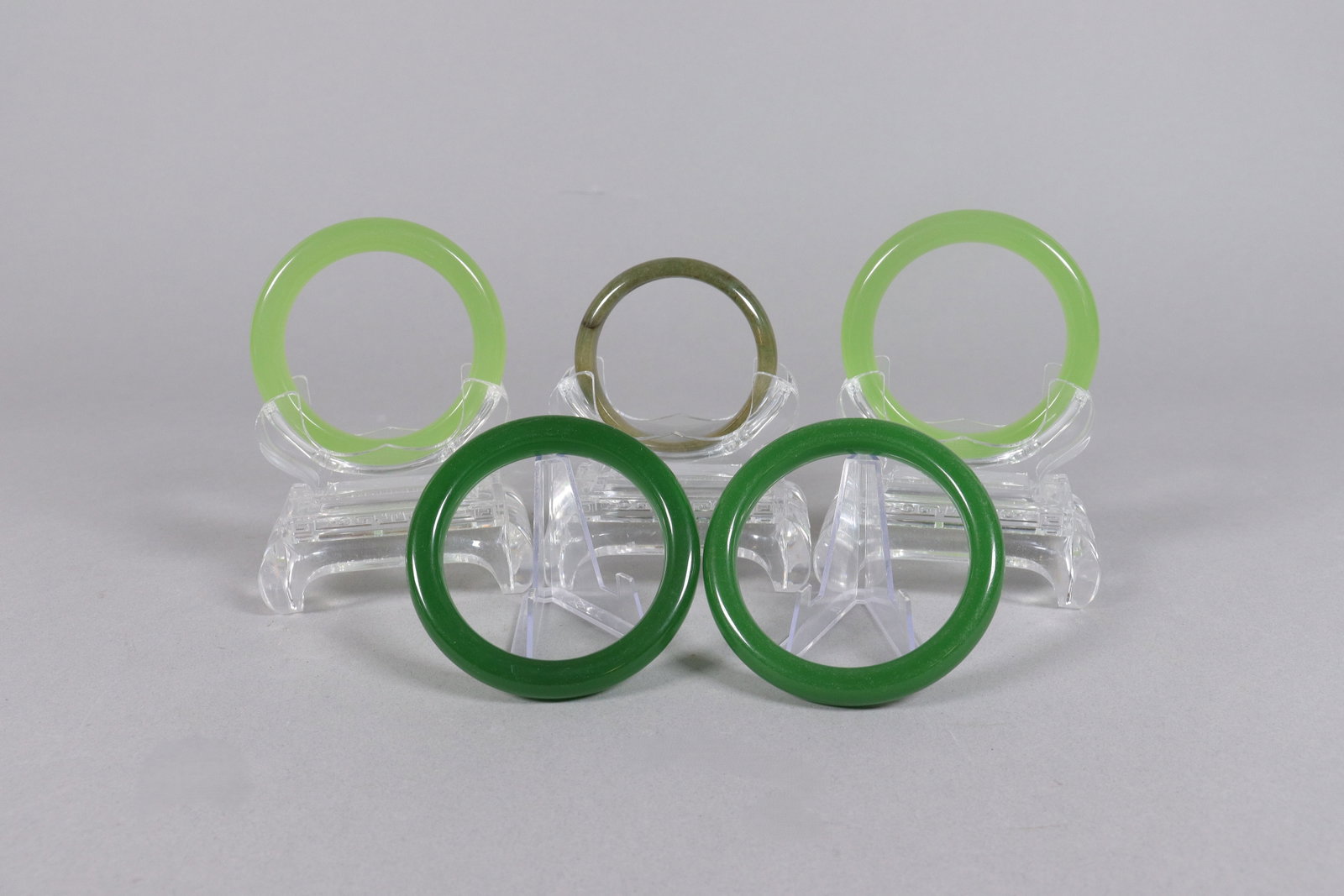 Lots Chinese bangles: Lots Chinese fine bangles.