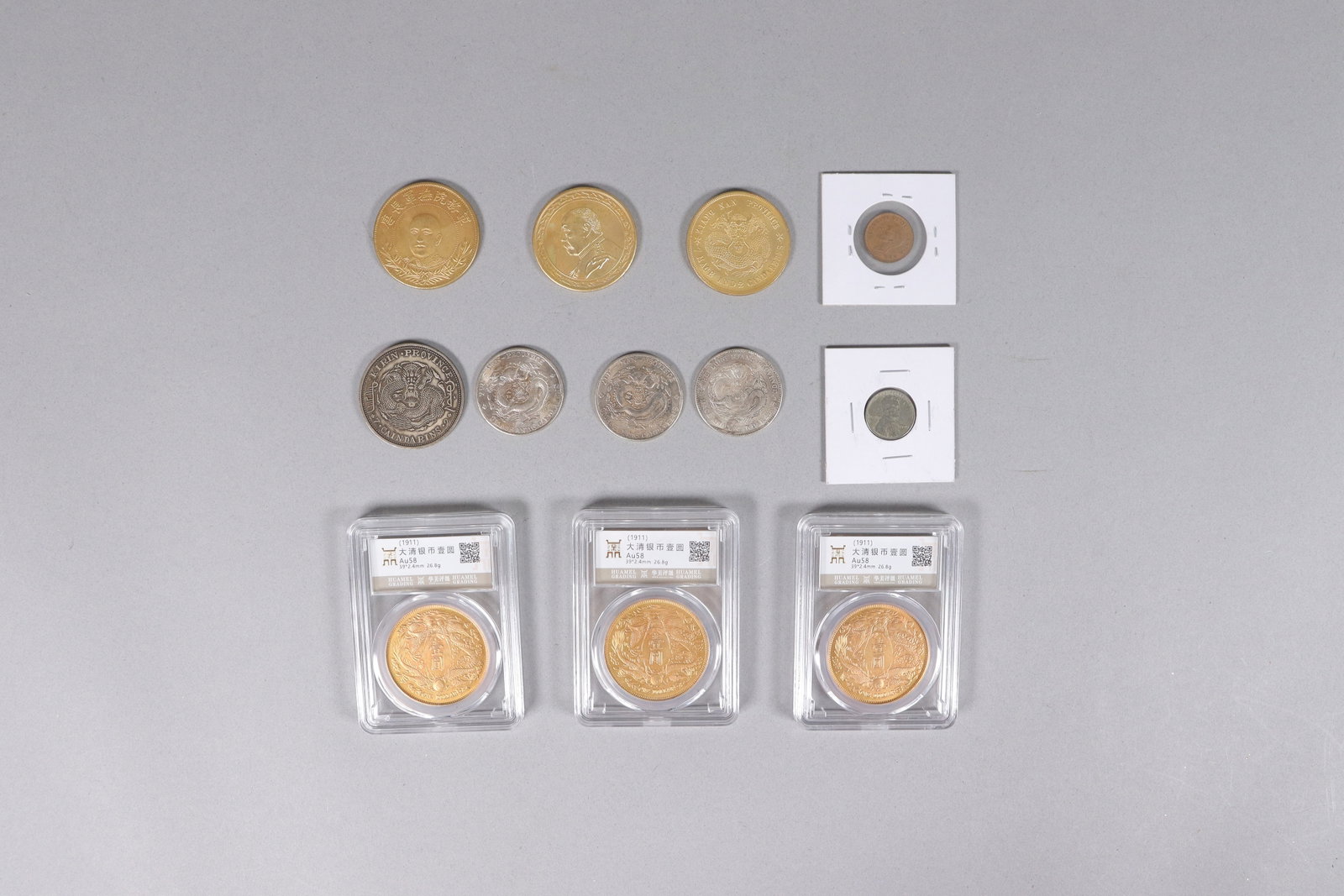 Lots estate coins ungraded: Lots estate coins, ungraded. We do not guarnatee its, material, carving, engraving, age and any writing on it. Came from an estate. All sales are final, no return.