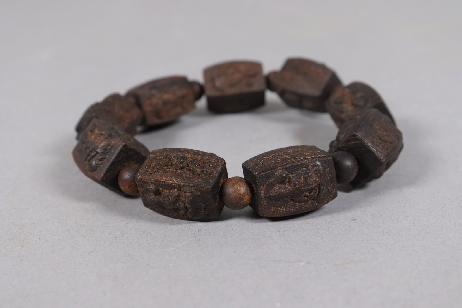 Lots fine carved bracelets - 5