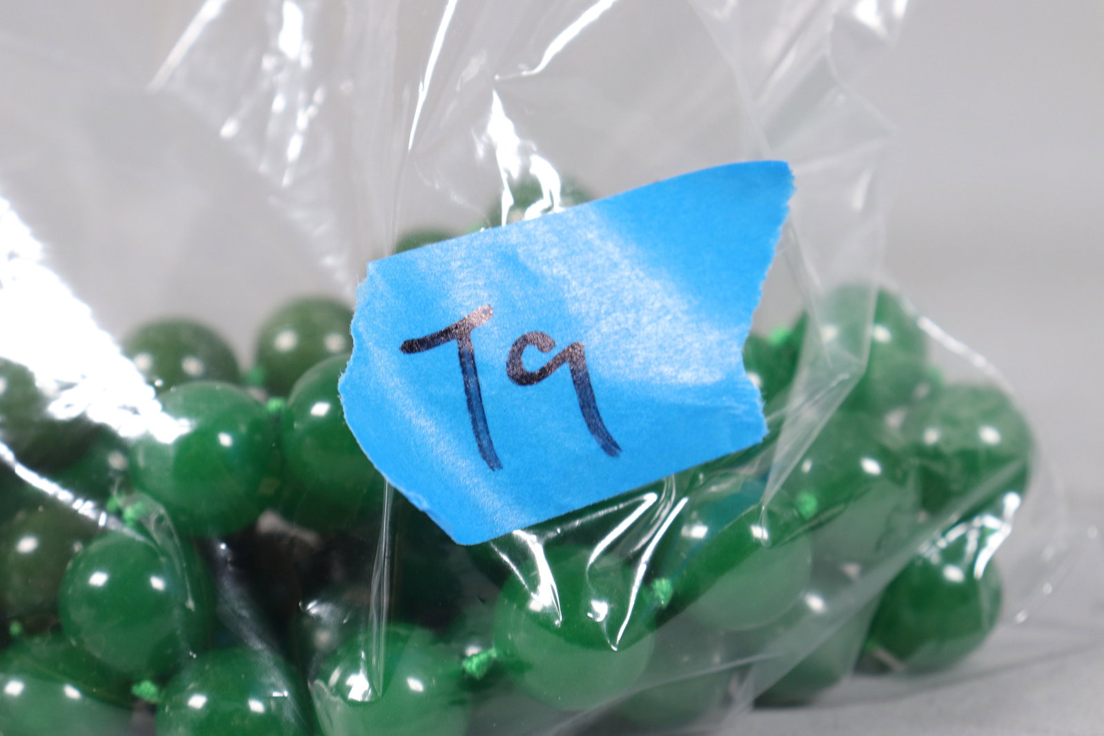 Lots apple green beaded items - 6