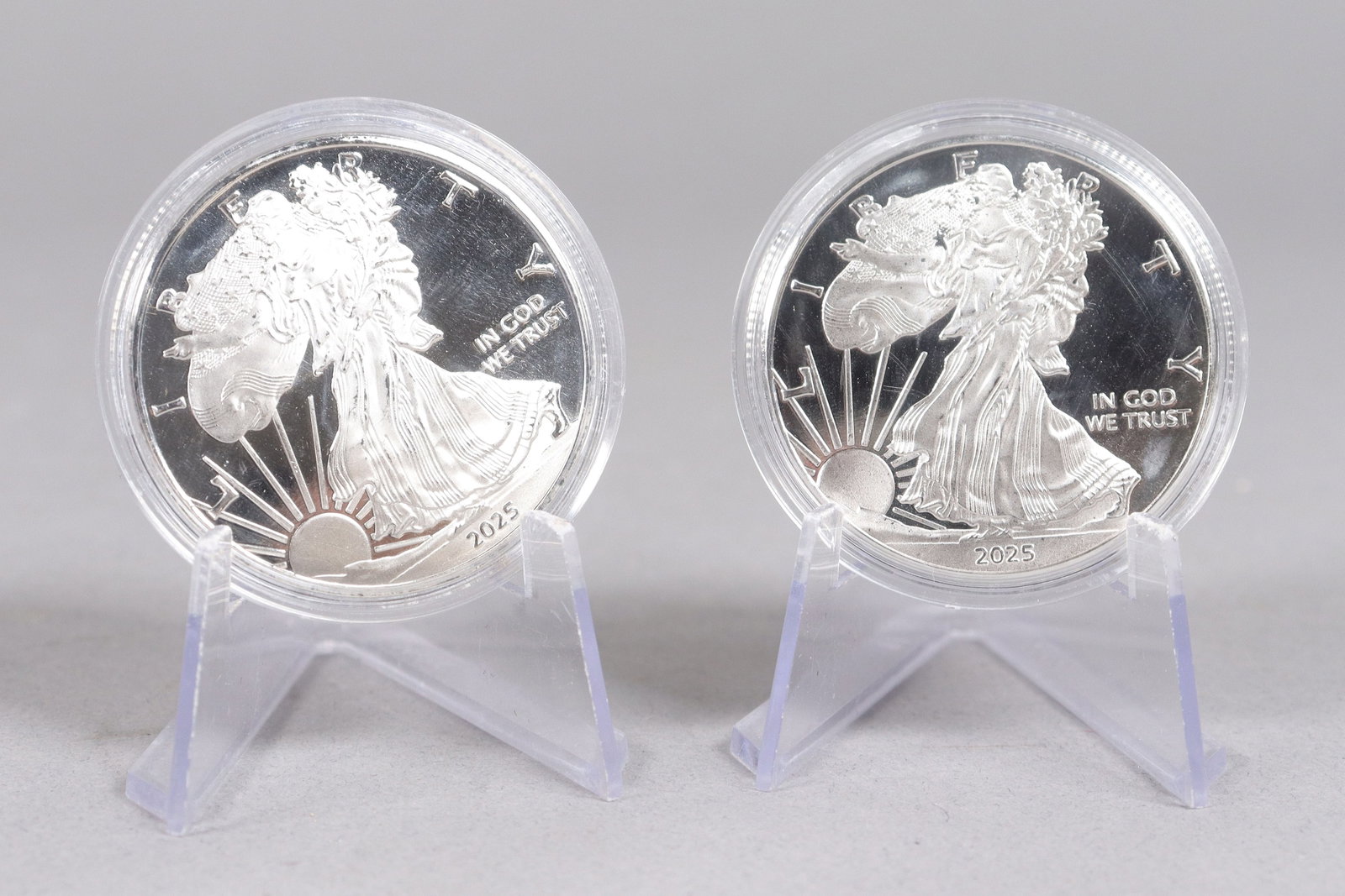 2 estate coins ungraded: 2 estate coins ungraded. We do not guarantee its material, age, engraving and carving. All sales are final, no return. Please contact us before bidding if you have any question.