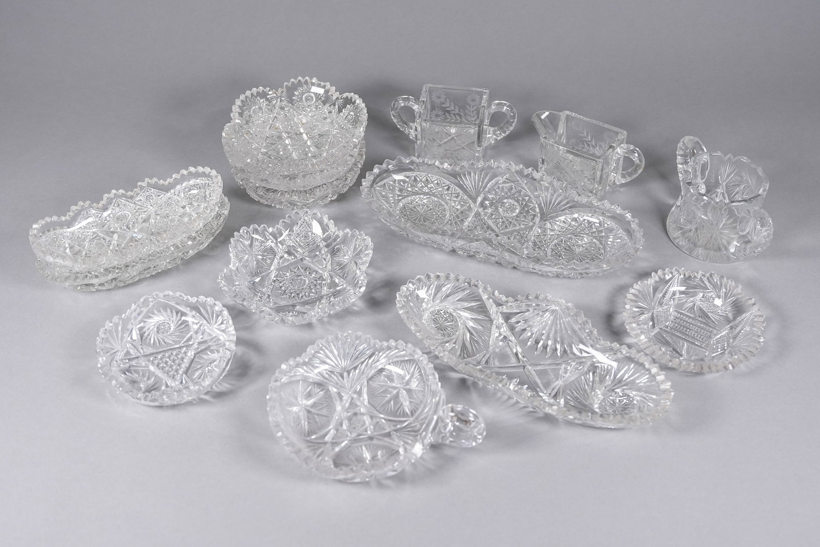 Lots fine vintage crystals: Lots fine vintage crystals.