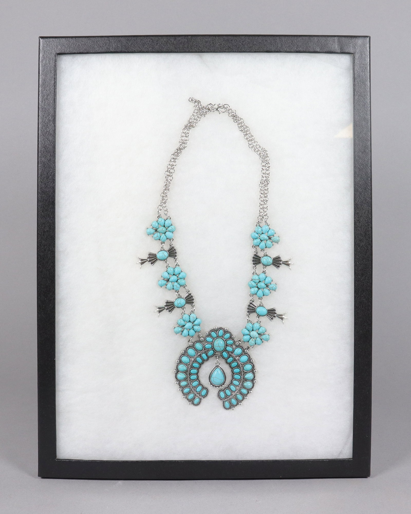 A fine estate necklace: A fine estate necklace.