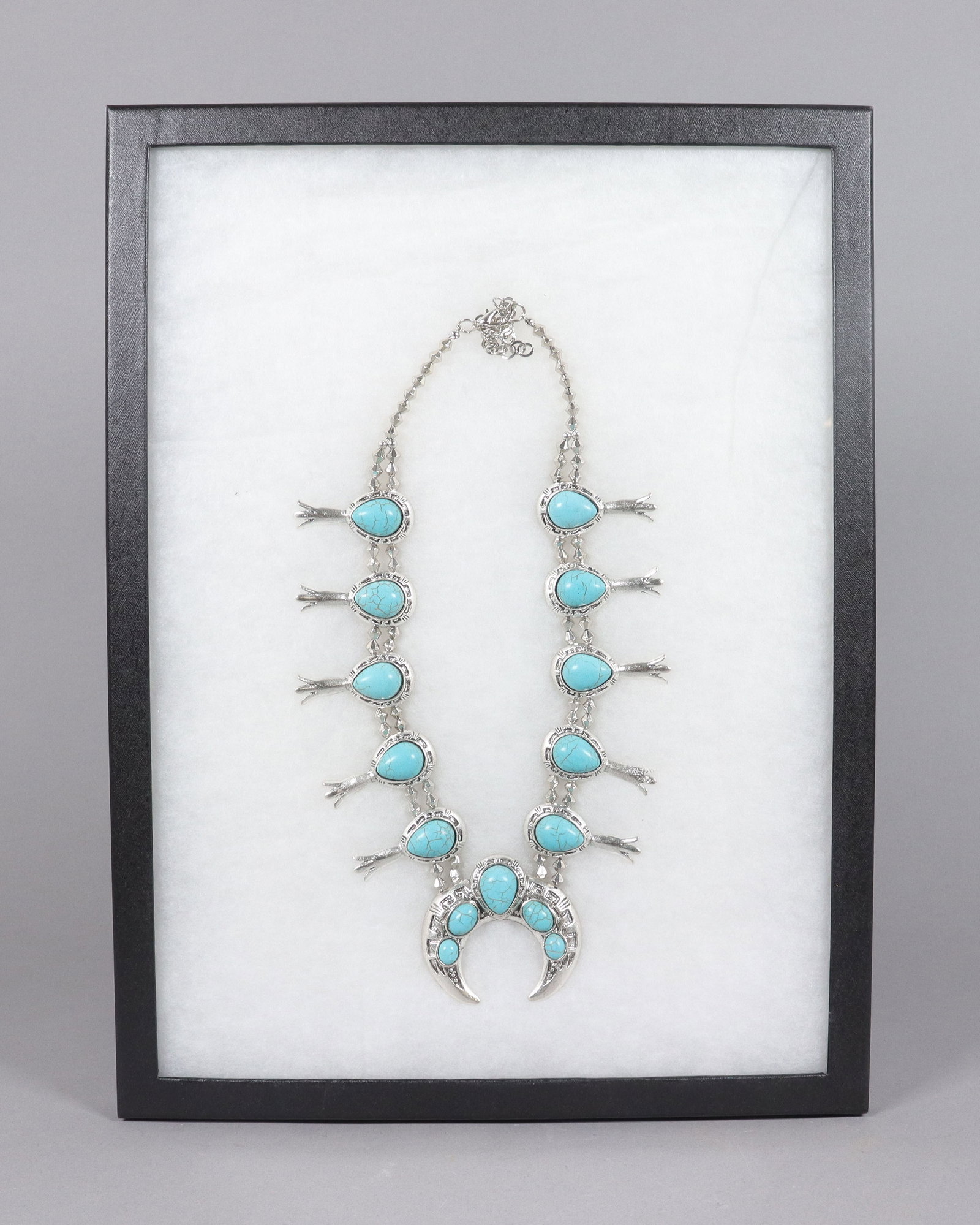 A fine estate necklace: A fine estate necklace.