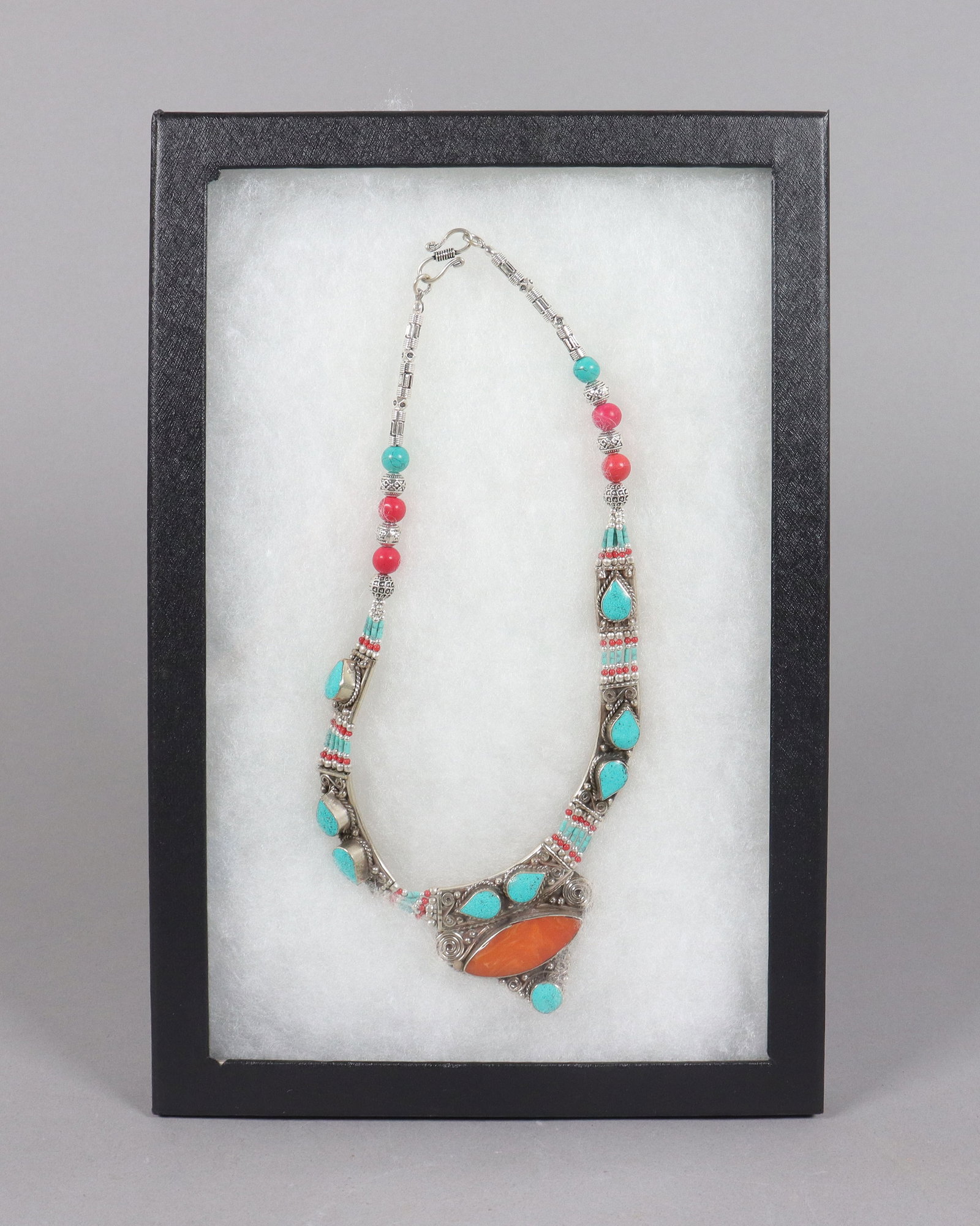 An estate fine necklace: An estate fine necklace, we do not guarantee its age, and material. All sales are final, no return.