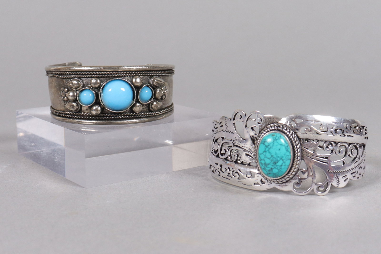 Lots estate fine bracelets (1 of 7)