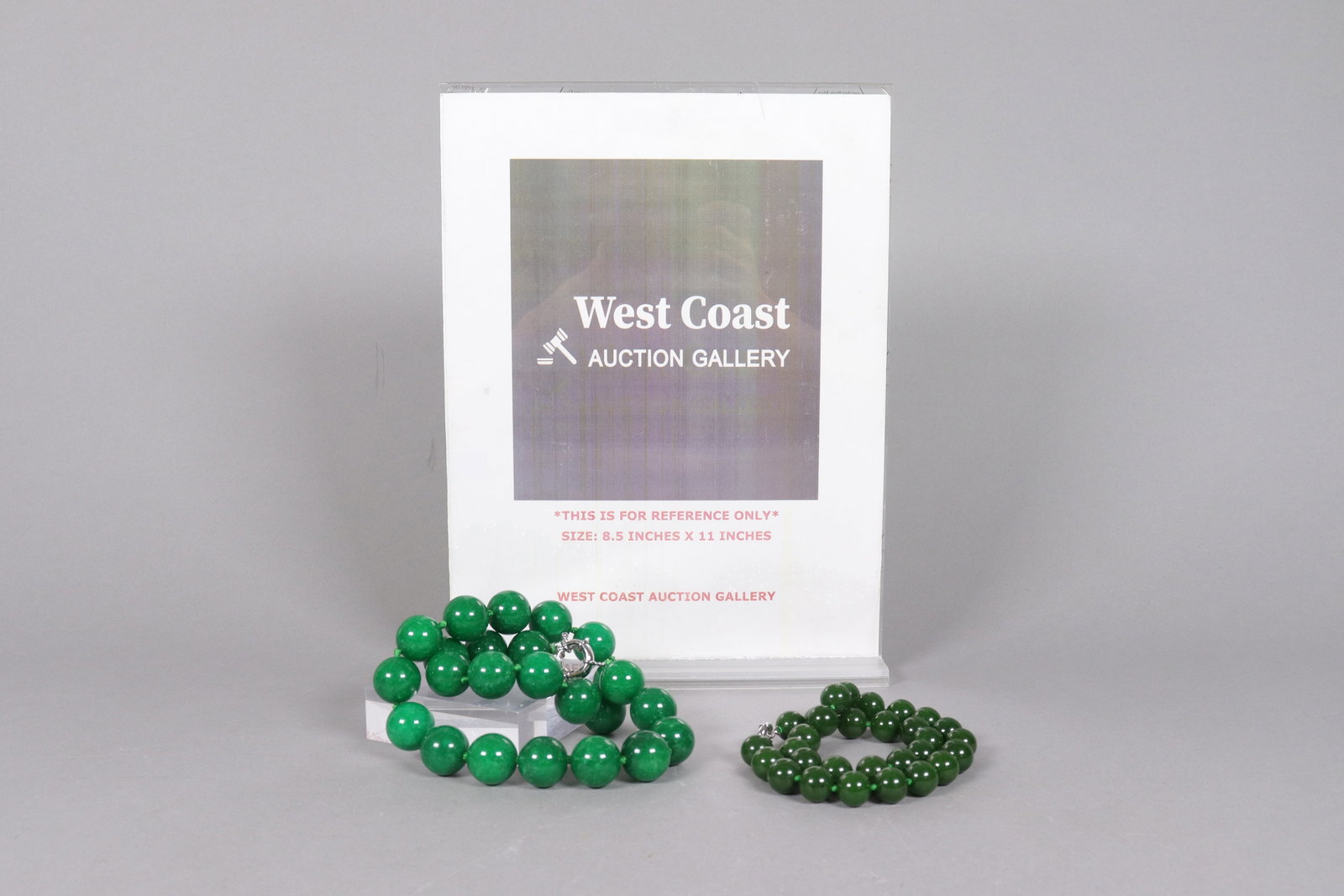 Lots apple green beaded items - 2