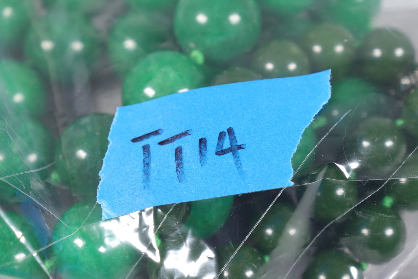 Lots apple green beaded items - 7