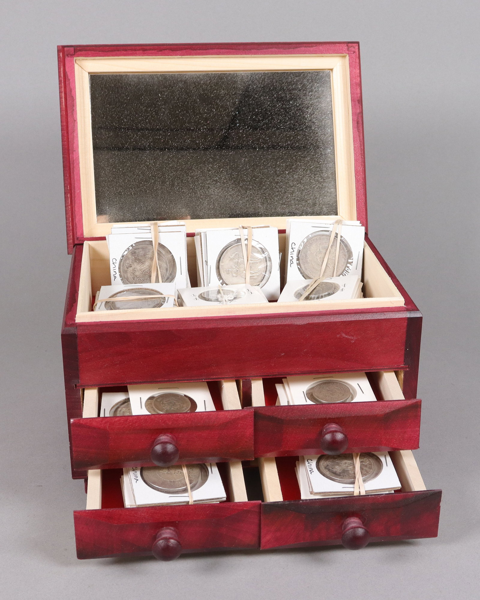 Lots estate coins ungraded: Lots estate coins, ungraded. We do not guarantee its material, marking, engraving, writing, or age. All sales are final, no return. Please contact us if you have any question before bidding.