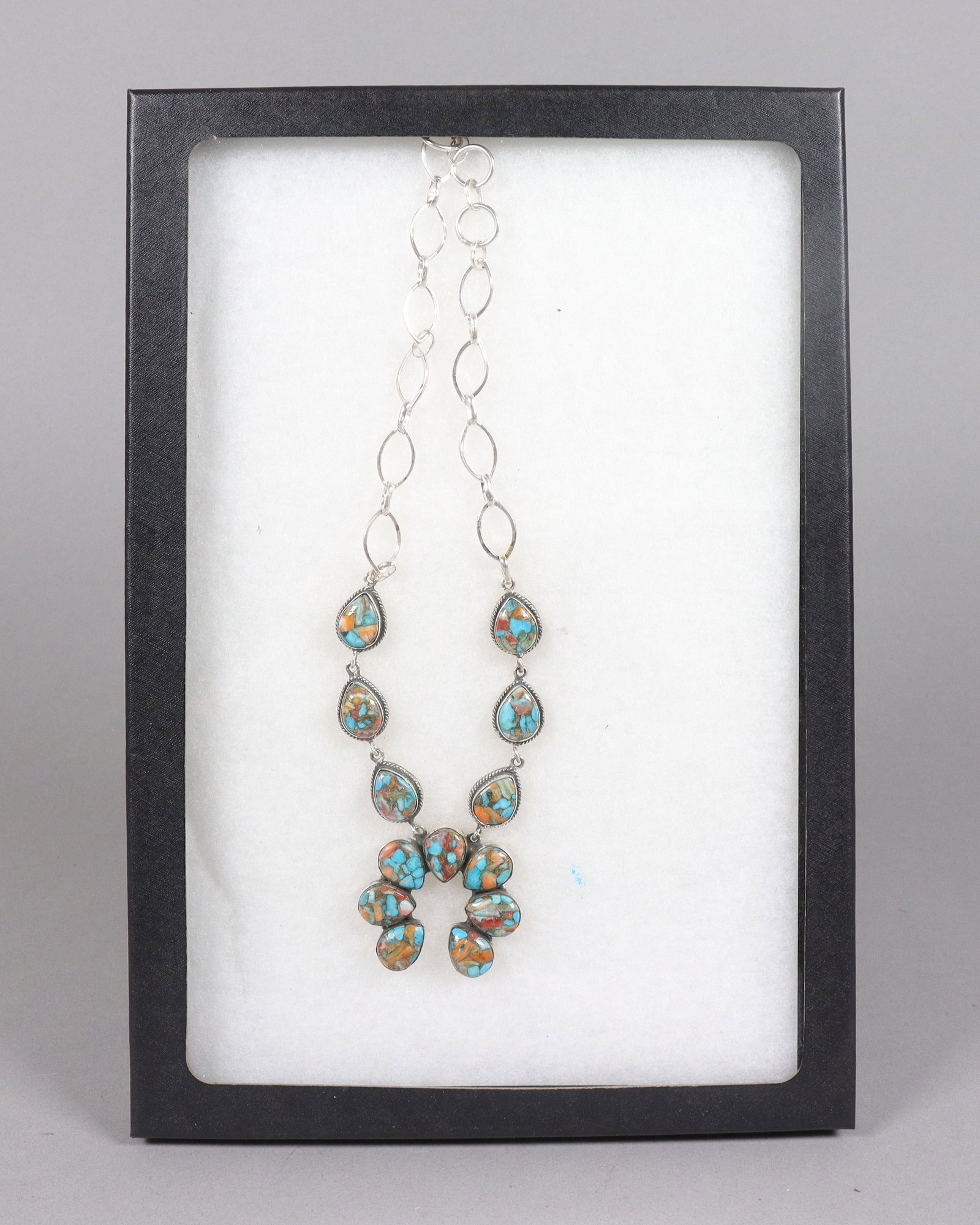 An estate fine necklace: An estate fine necklace, we do not guarantee its age, and material. All sales are final, no return.