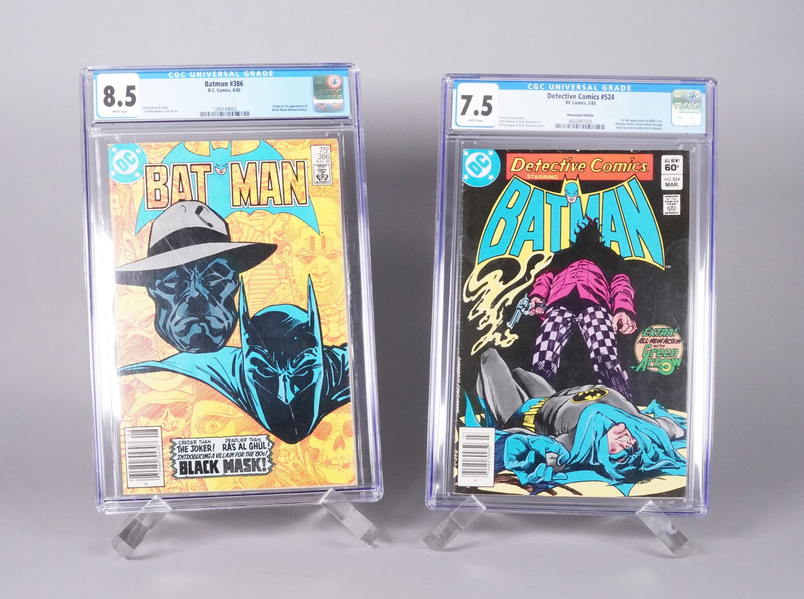 2 vintage Batman comic book CGC: 2 vintage Batman comic books, CGC graded.