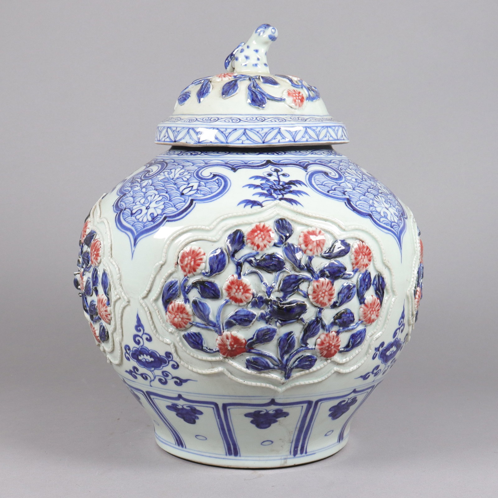 Chinese fine massive carved jar: Chinese fine massive fine carved jar. H: 16" x W: 12."