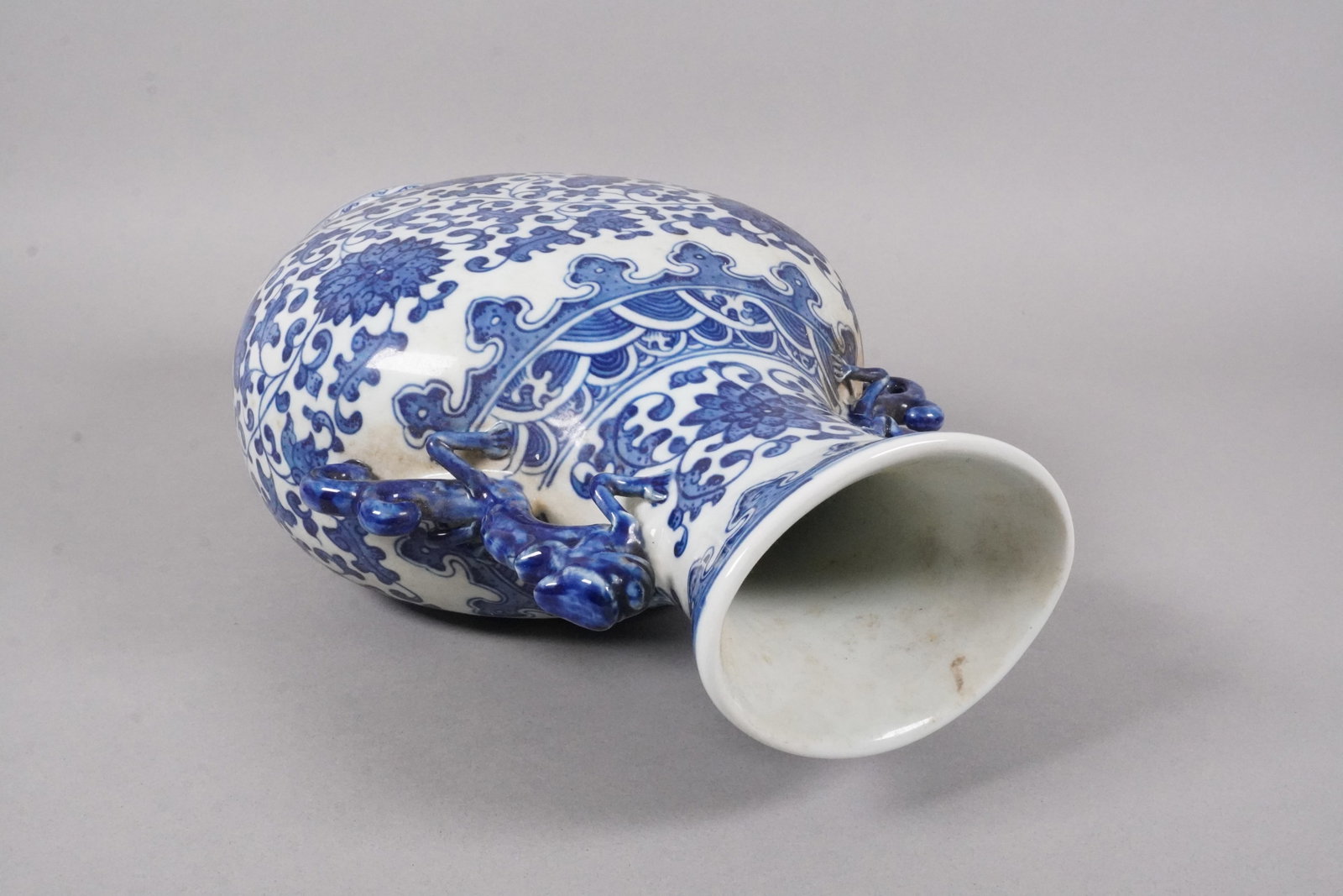 Chinese fine flask vase - 3