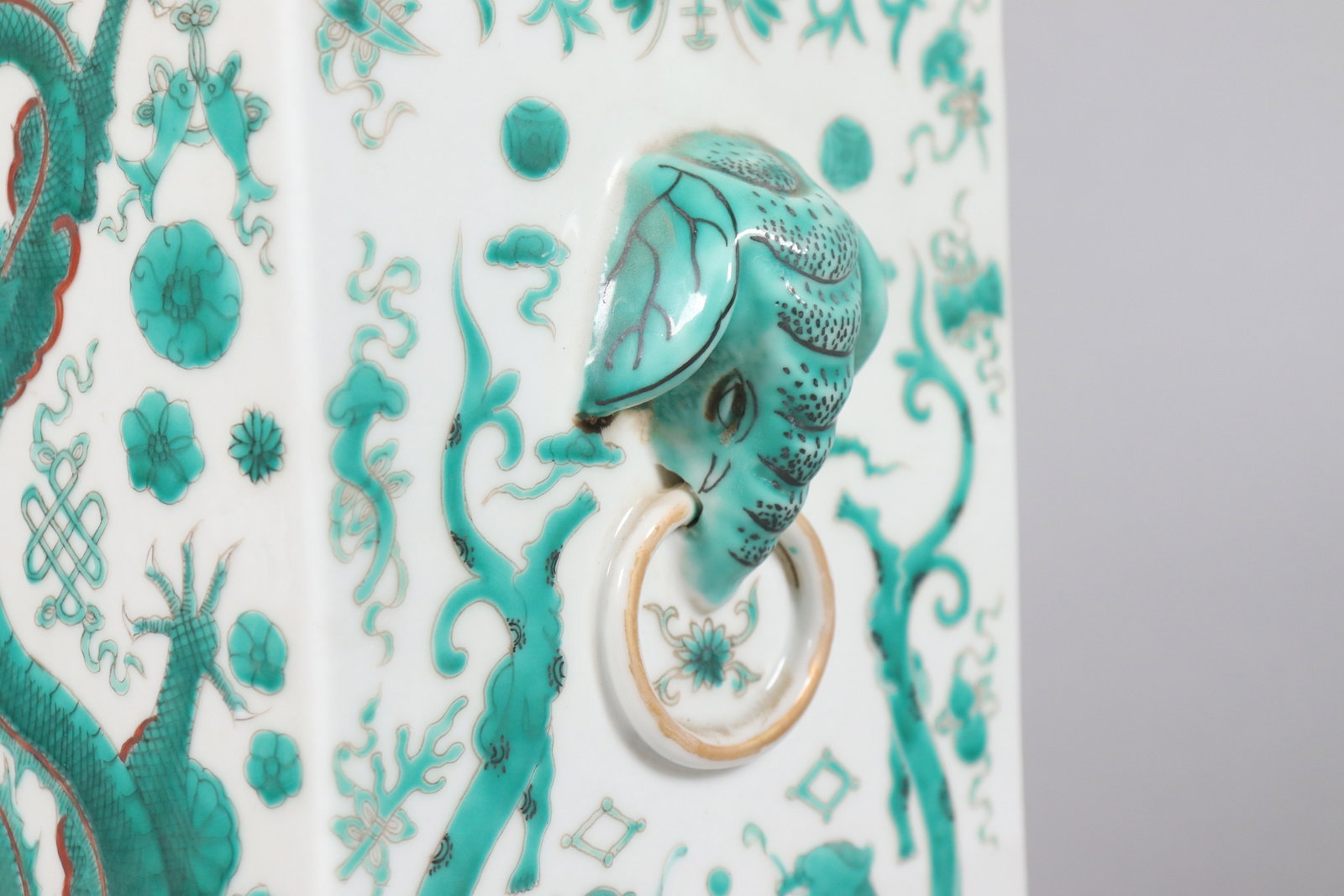 Chinese square dragon vase - 3