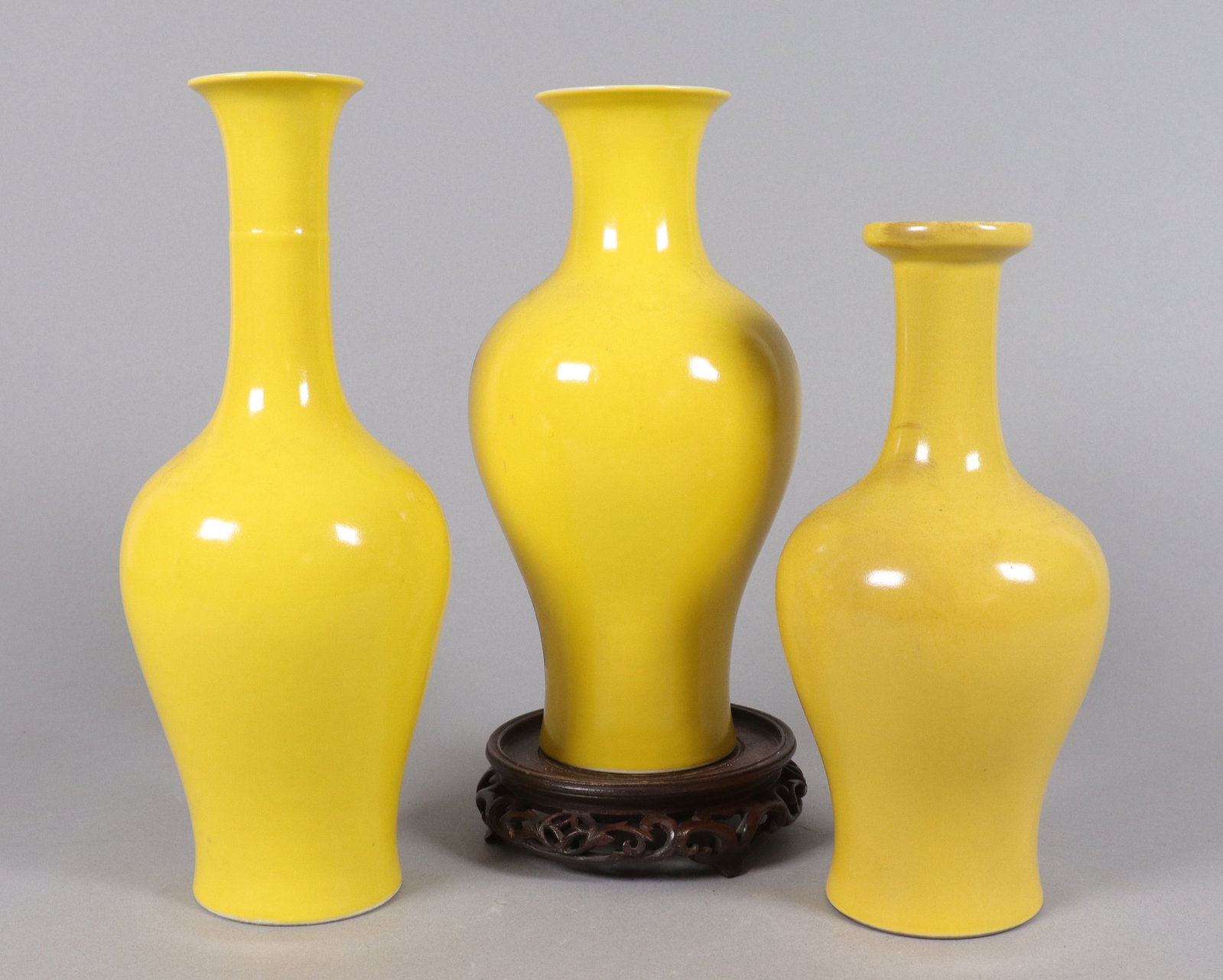 3 Chinese yellow vase: 3 Chinese fine yellow vase. Largest H: 10.5" x W: 4."