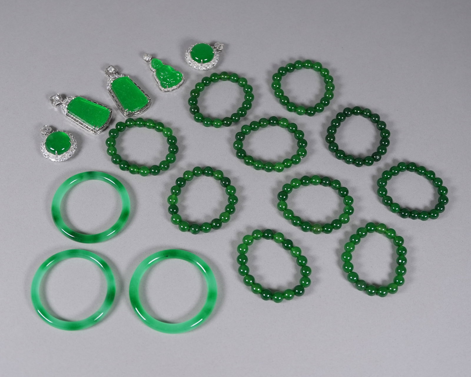 Lots Chinese apple green jewelry (1 of 7)