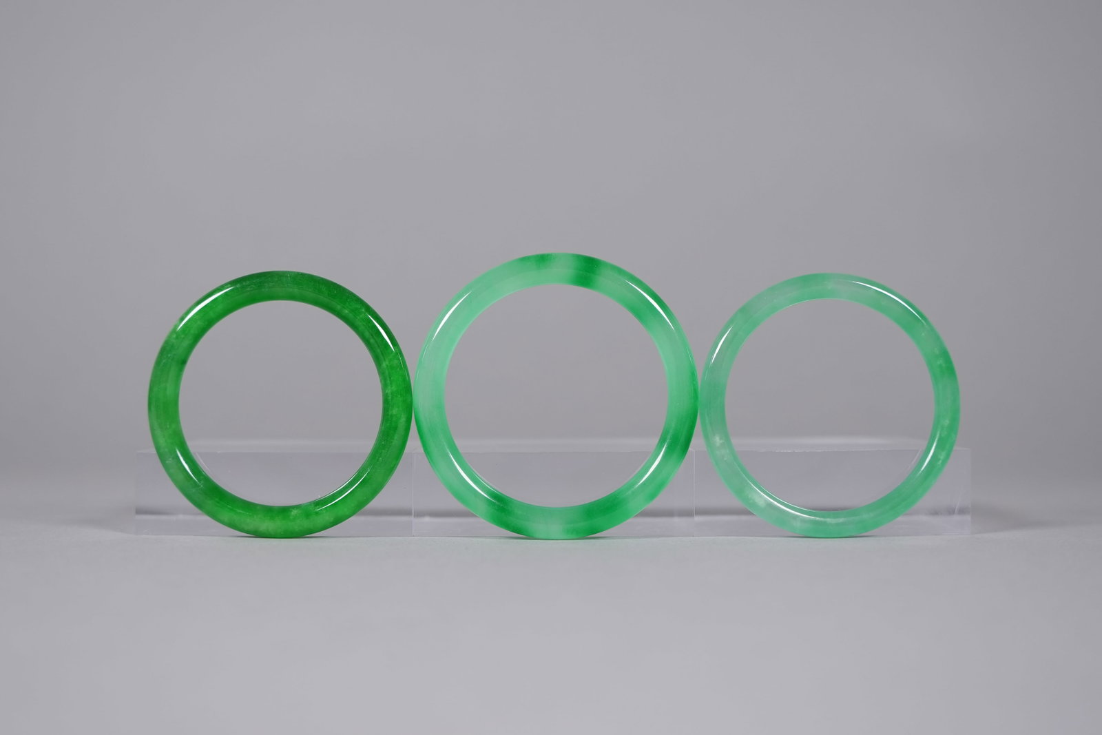 Lots Chinese fine green bangles - 2