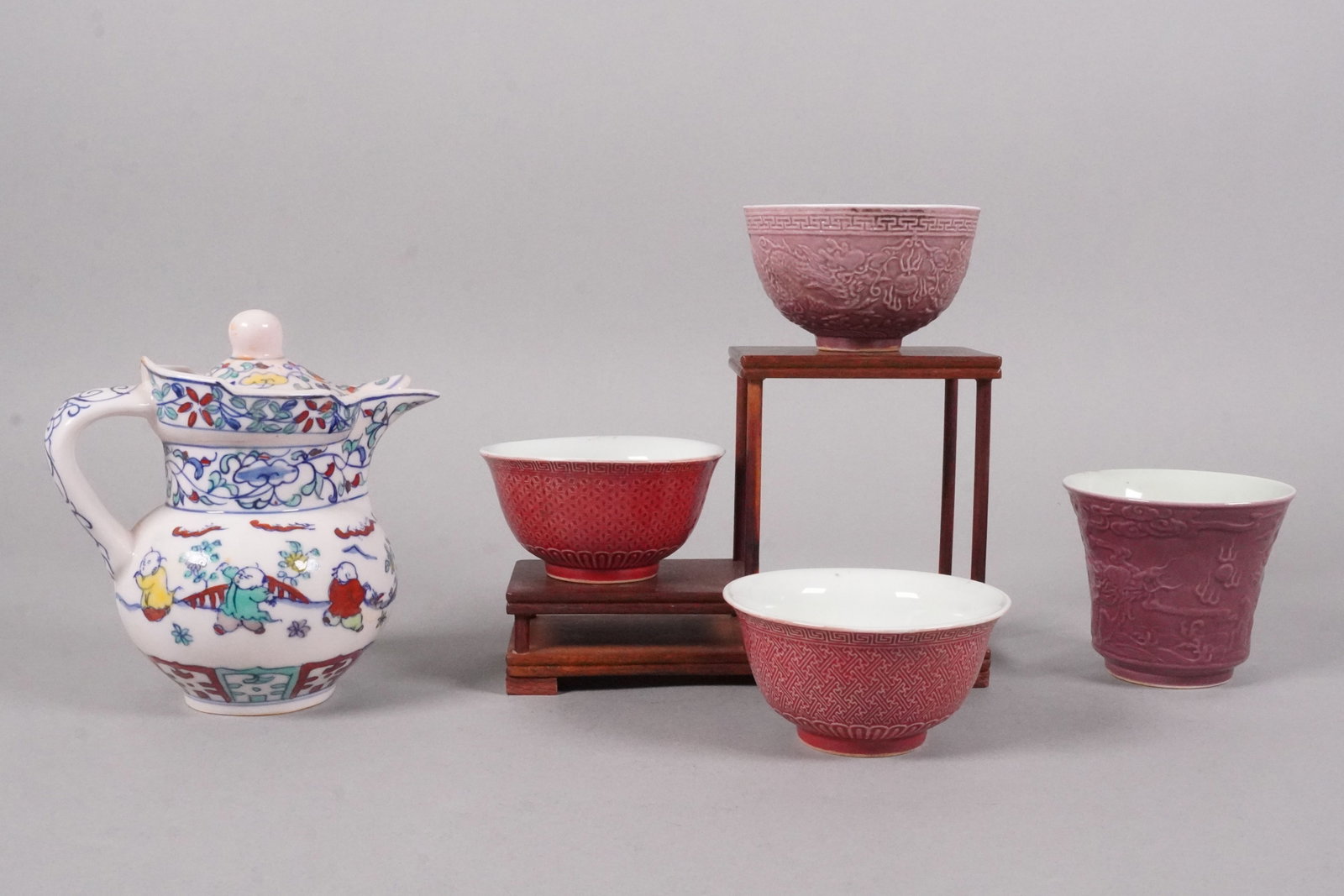 Lots Chinese fine porcelains: Lots Chinese porcelains, largest H: 4.5" x W: 5.1."