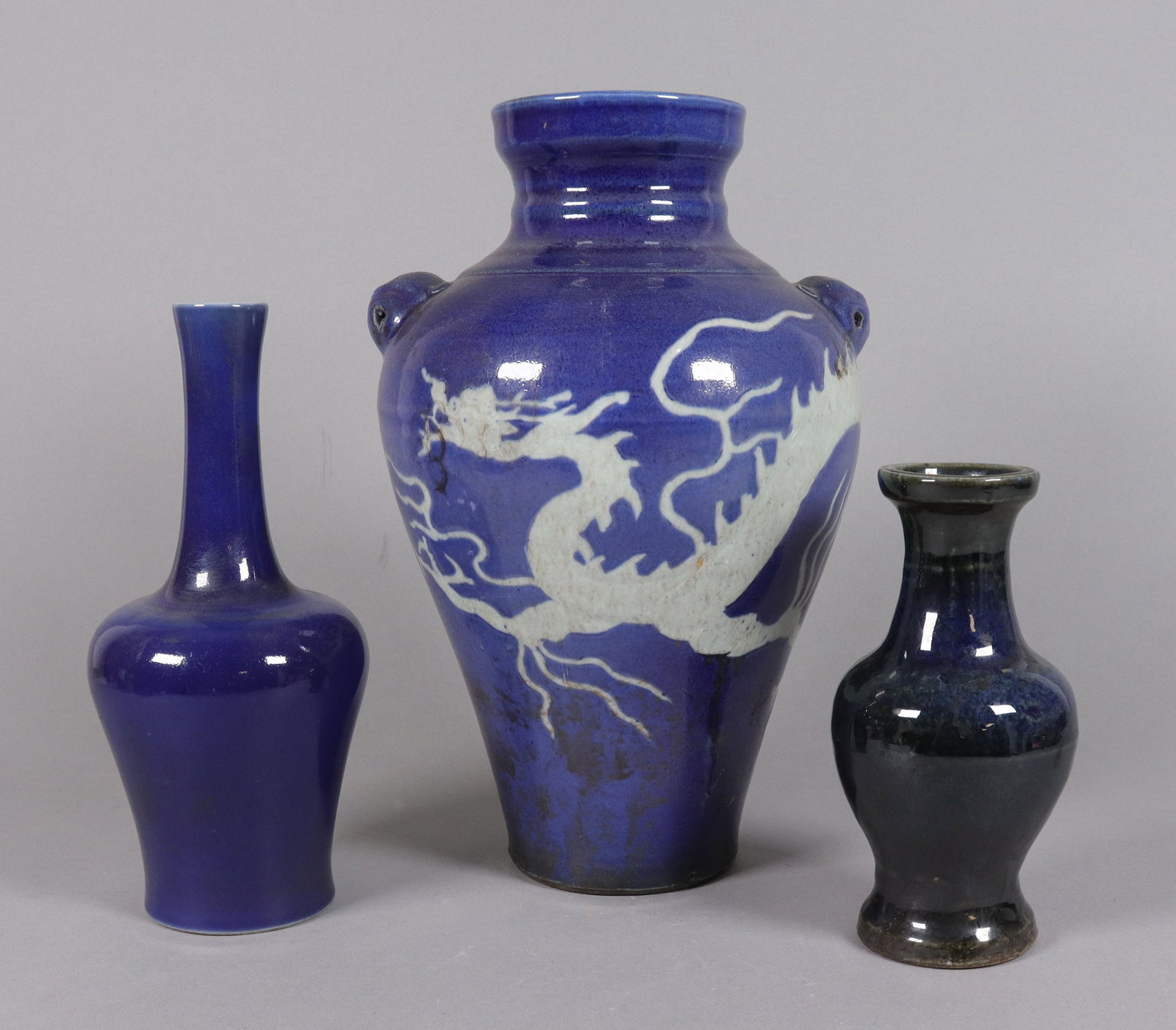 3 Chinese fine vase: 3 Chinese fine vase, largest H: 12.3" x W: 8.1."
