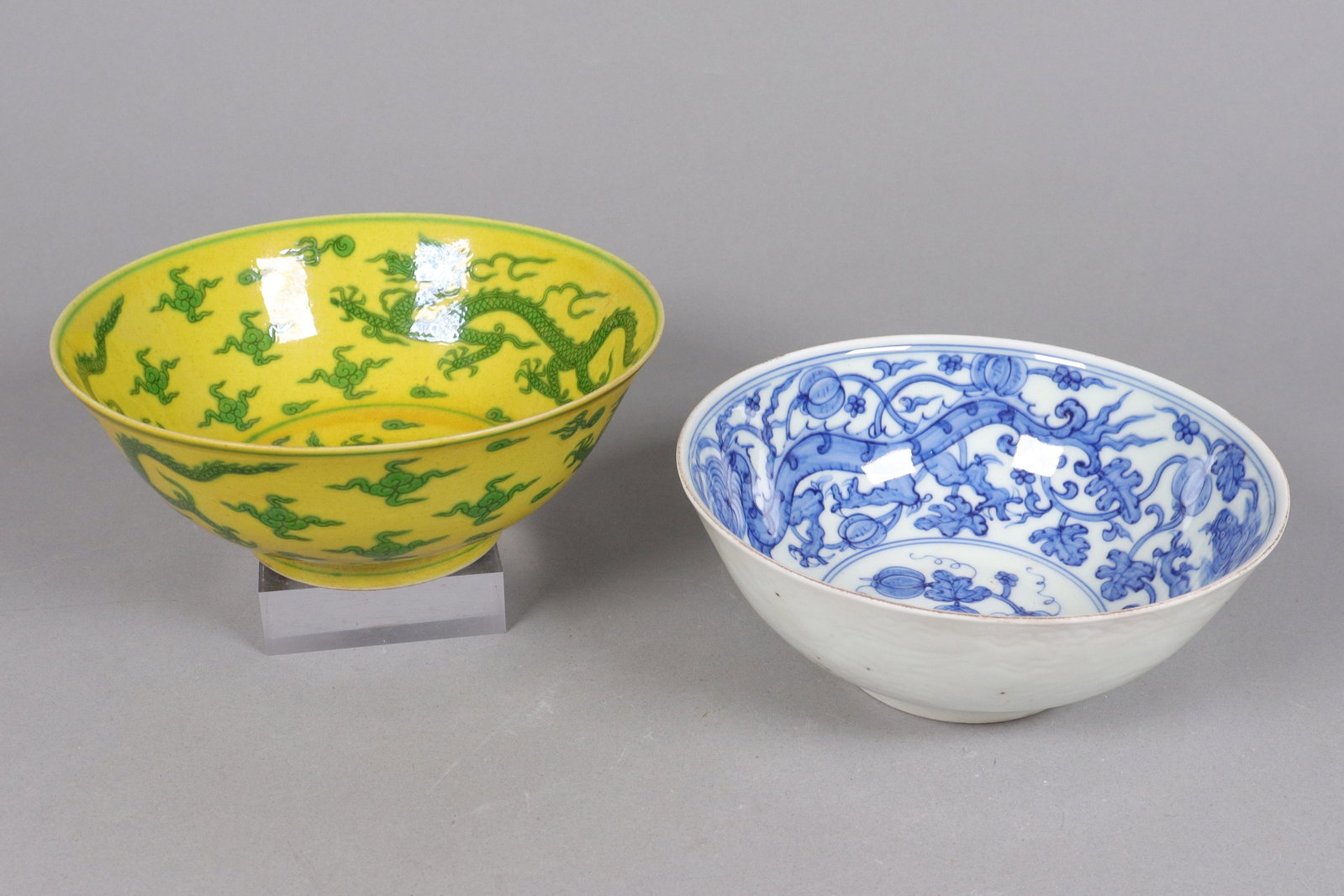 Lots Chinese fine bowls: Lots Chinese fine bowls, largest H: 3" x W: 7.4."