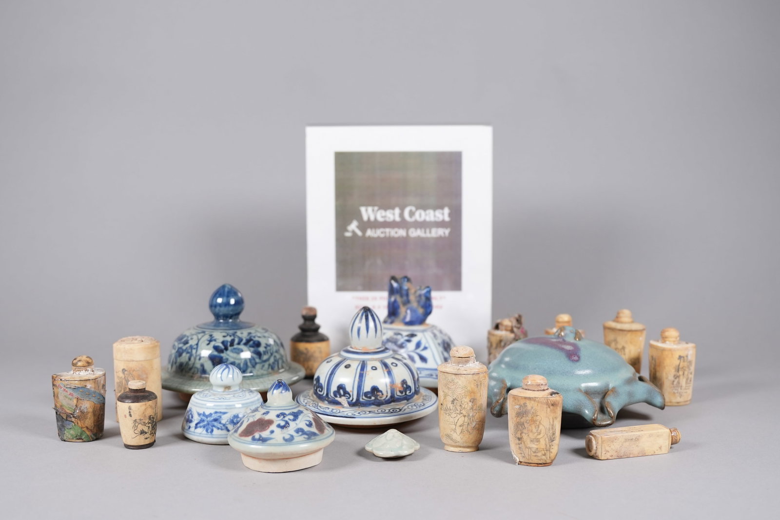 Lots Chinese carved items - 2
