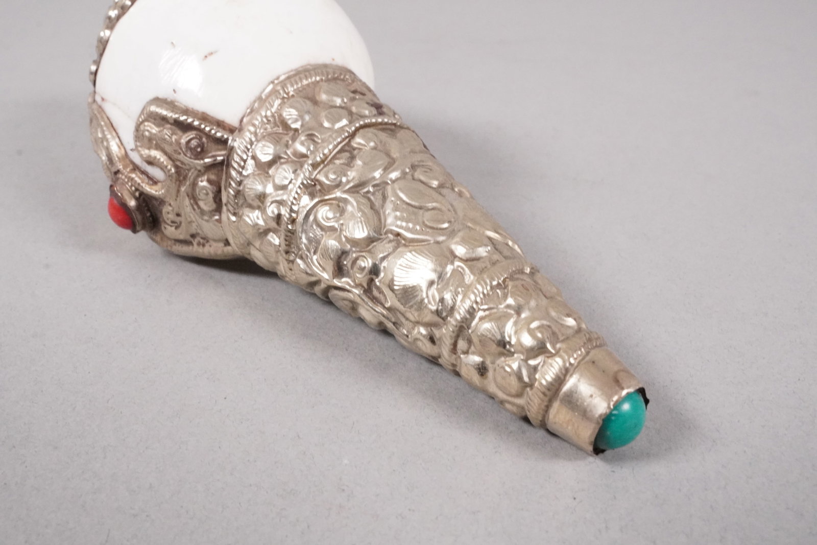 Tibetan fine praying shell - 4