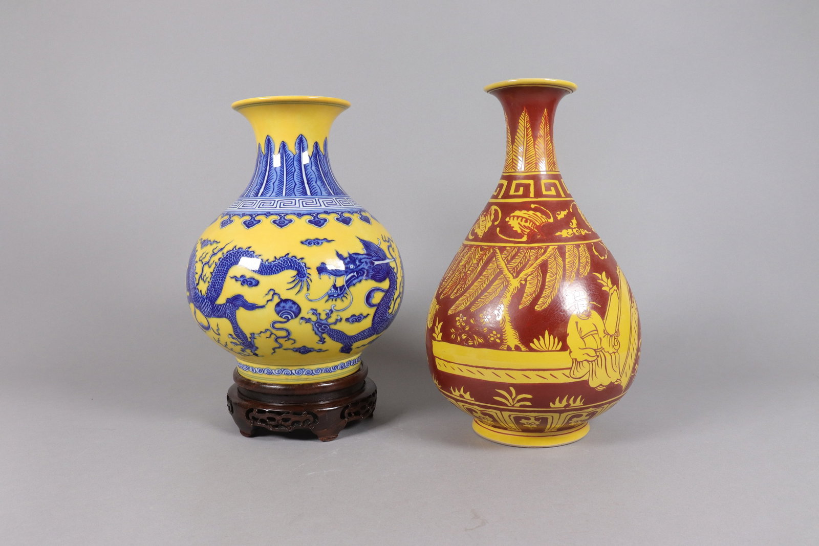 2 Chinese fine porcelain vase (1 of 7)