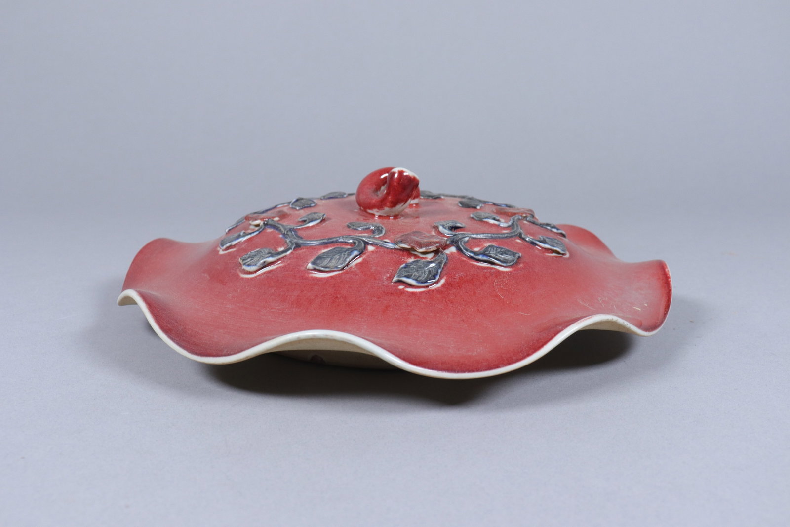 Chinese fine red jar - 5