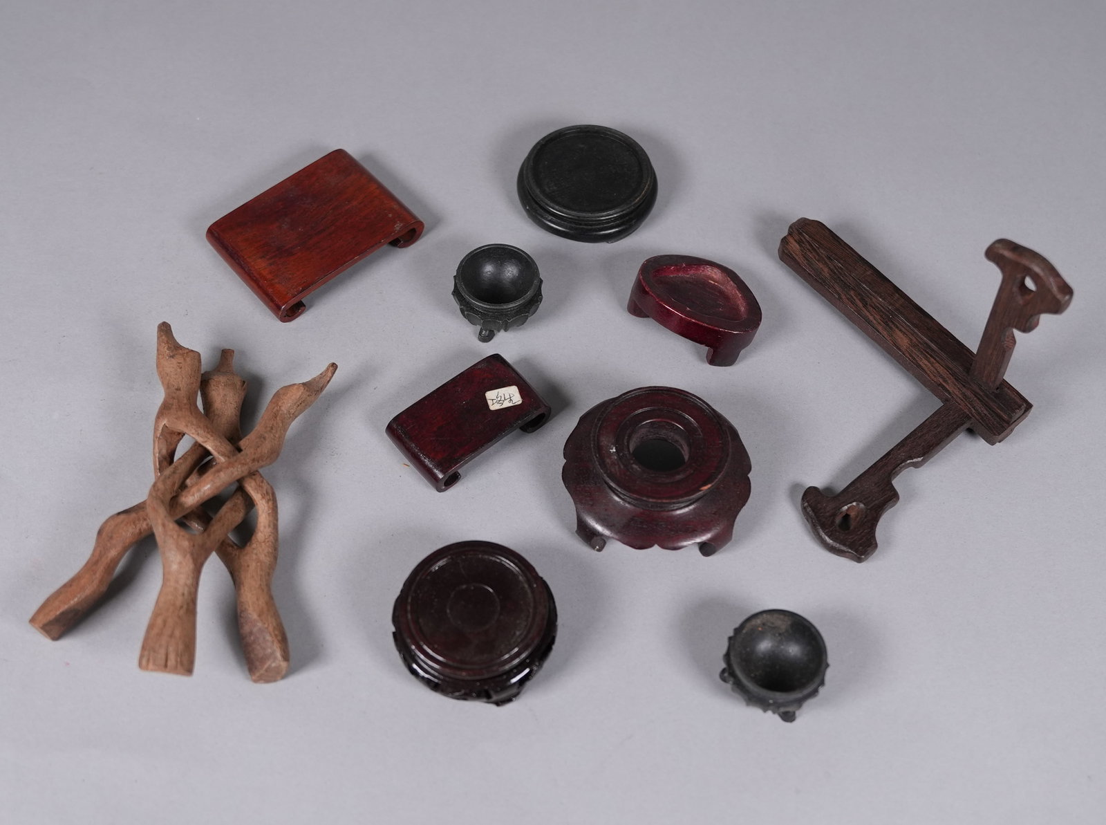 Lots Chinese wooden stands (1 of 6)