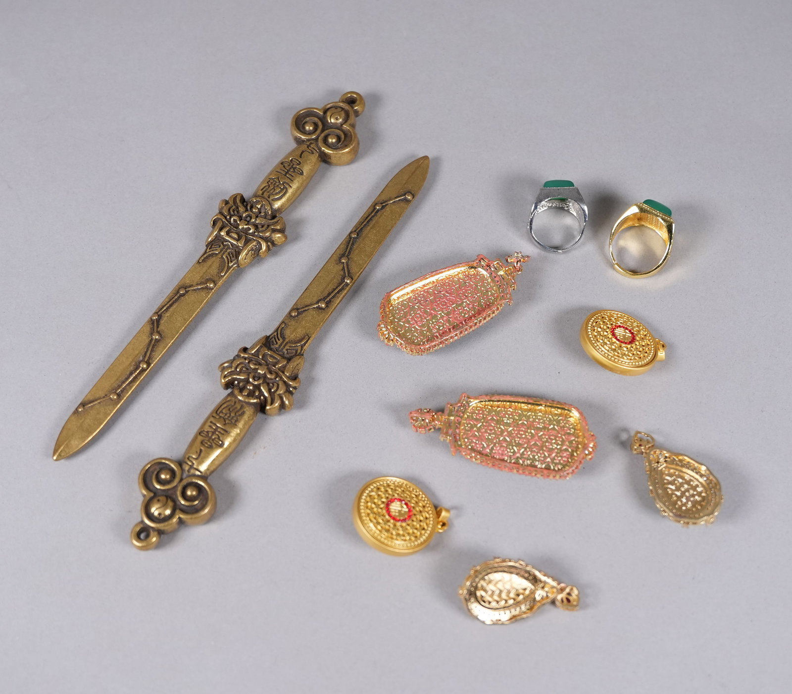 Lots Chinese items - 4